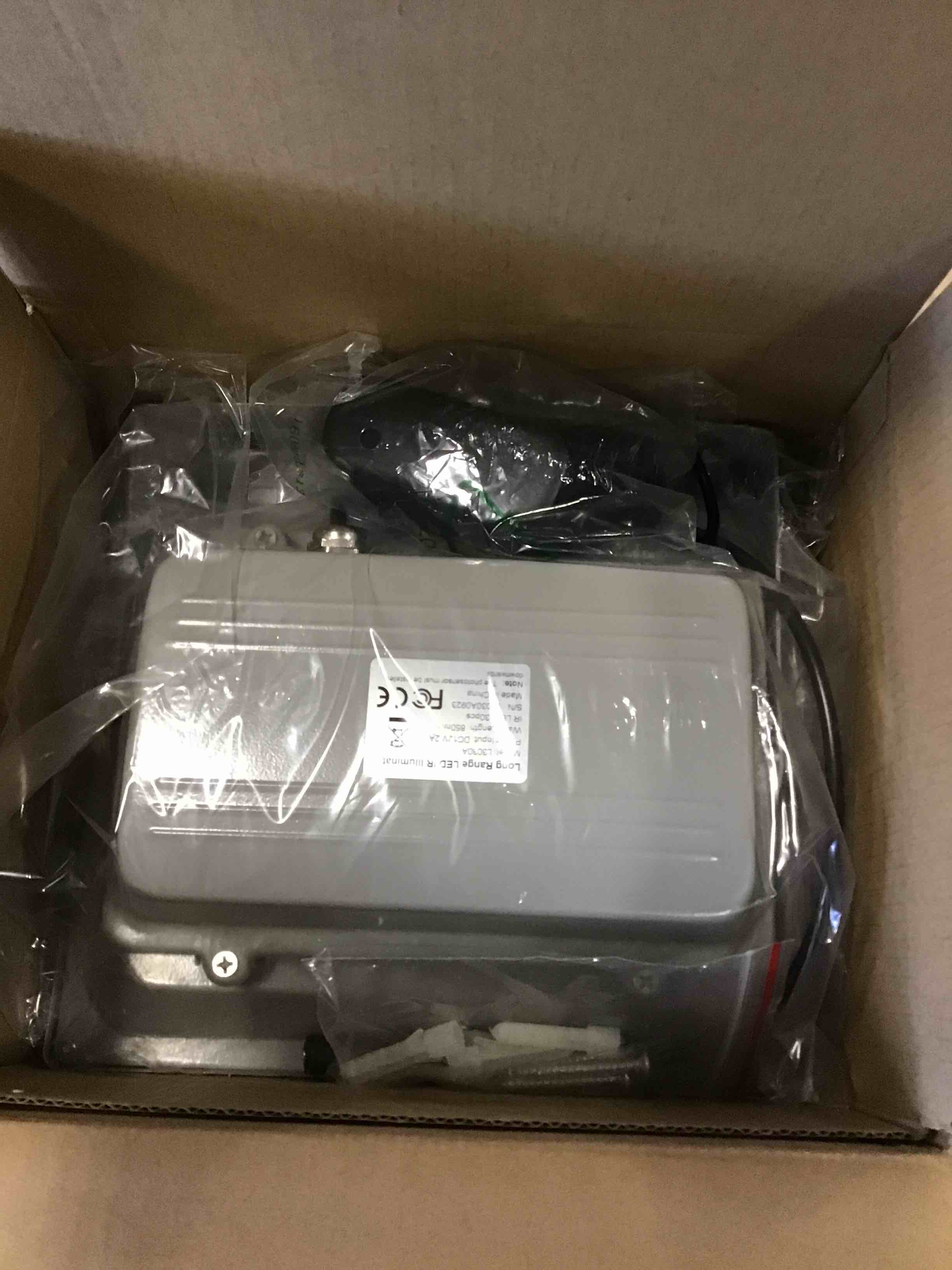 https://s3.amazonaws.com/lotting-images-prod/bidfta/RED6569734_1717084335877.jpeg