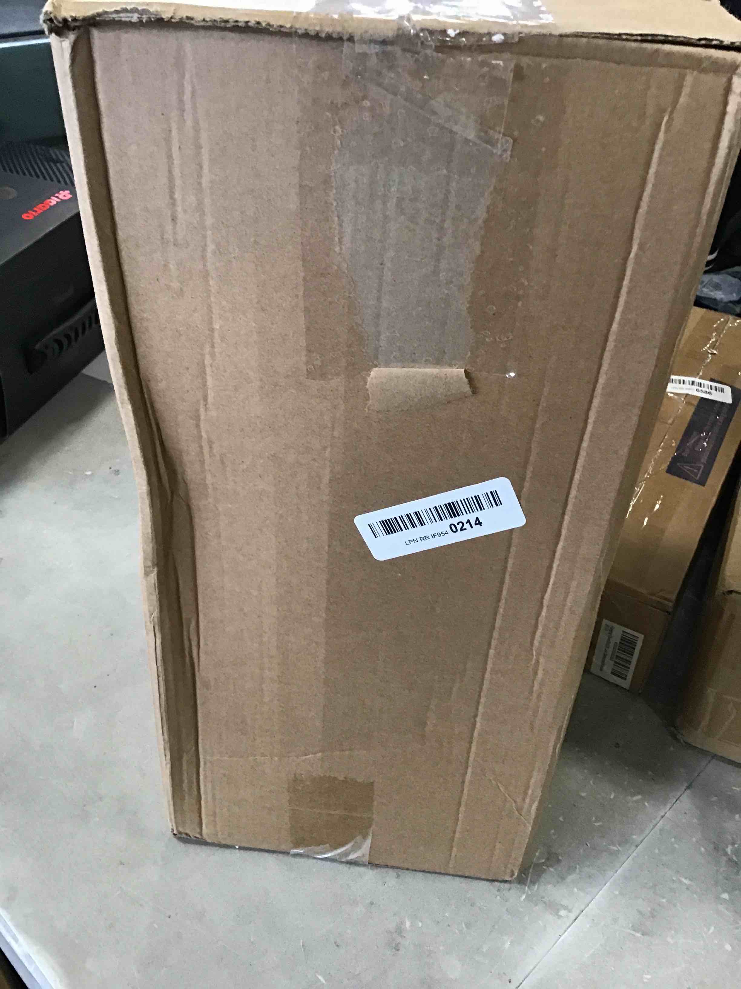 https://s3.amazonaws.com/lotting-images-prod/bidfta/RED6569766_1717090053205.jpeg