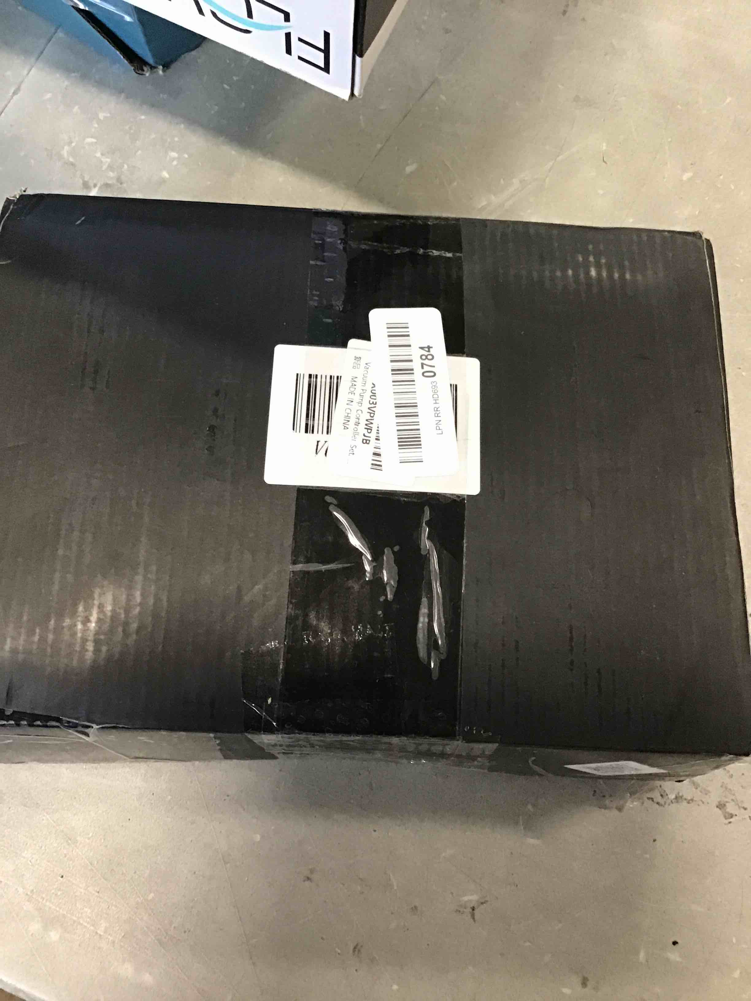 https://s3.amazonaws.com/lotting-images-prod/bidfta/RED6569777_1717091113357.jpeg