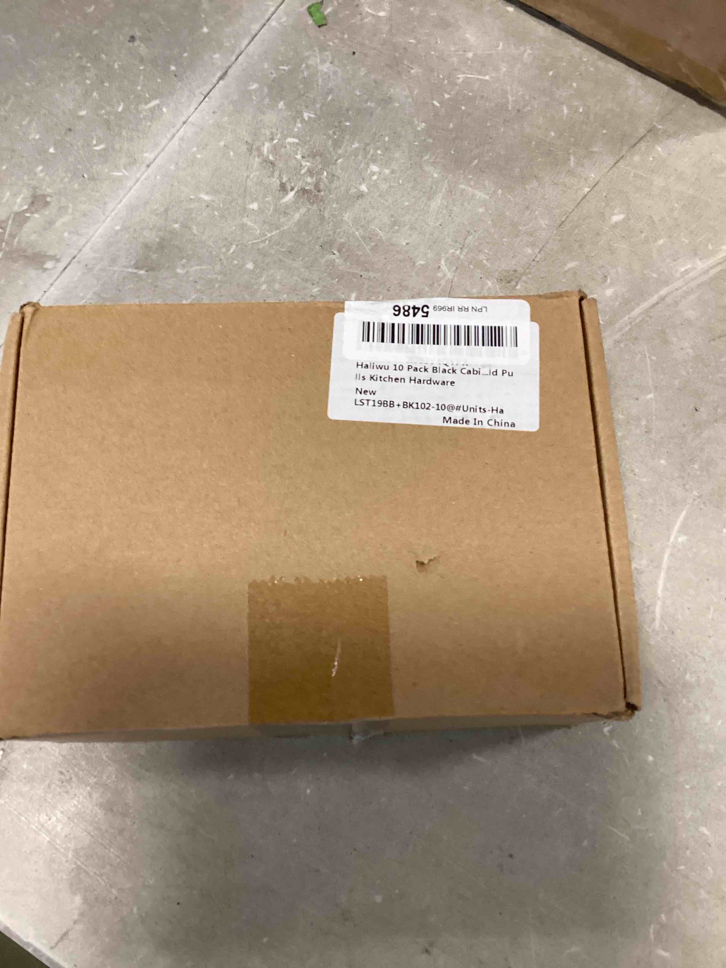 https://s3.amazonaws.com/lotting-images-prod/bidfta/RED6569883_1717160245126.jpeg