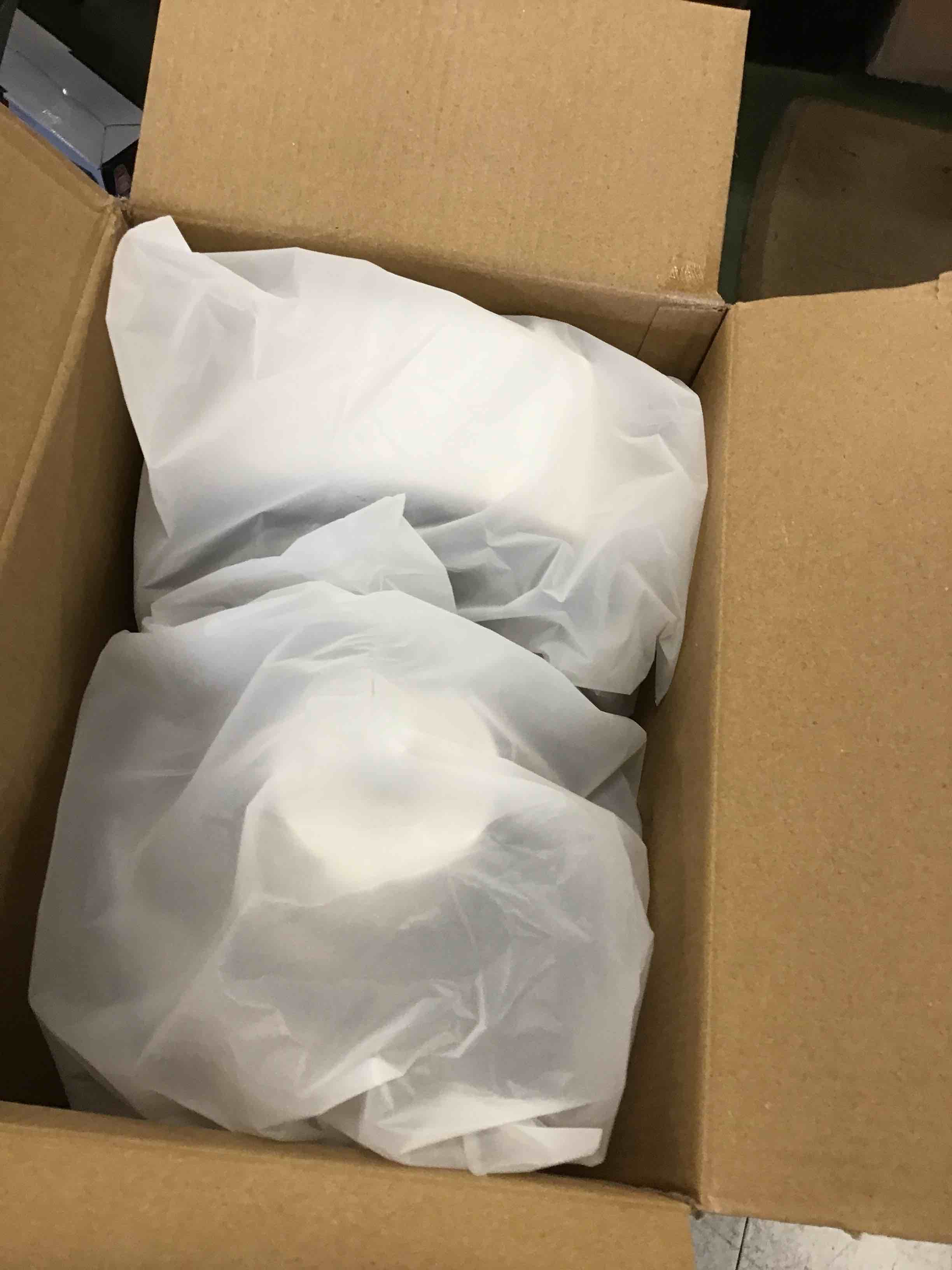 https://s3.amazonaws.com/lotting-images-prod/bidfta/RED6570285_1717597942807.jpeg