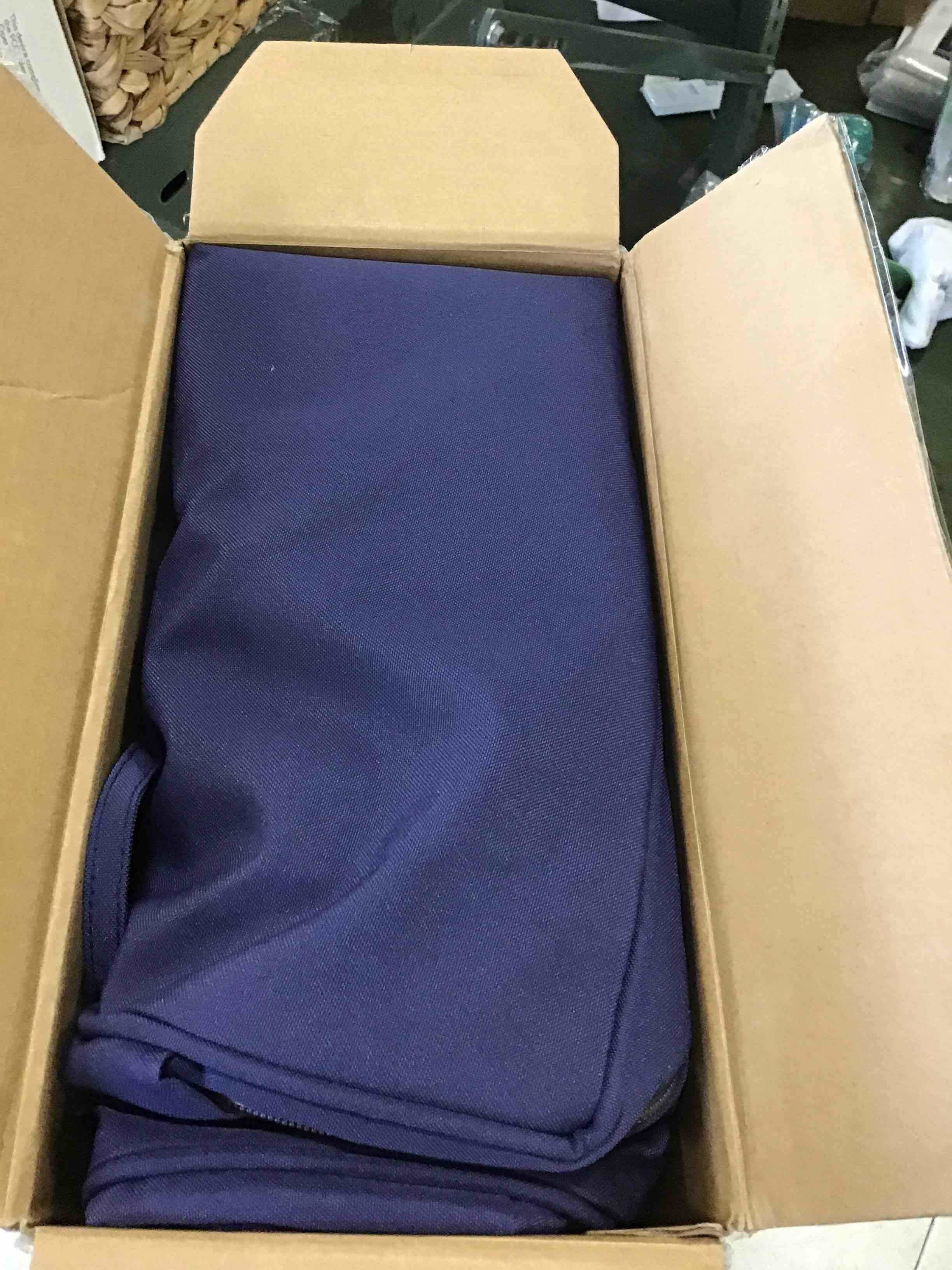 https://s3.amazonaws.com/lotting-images-prod/bidfta/RED6570291_1717598338035.jpeg