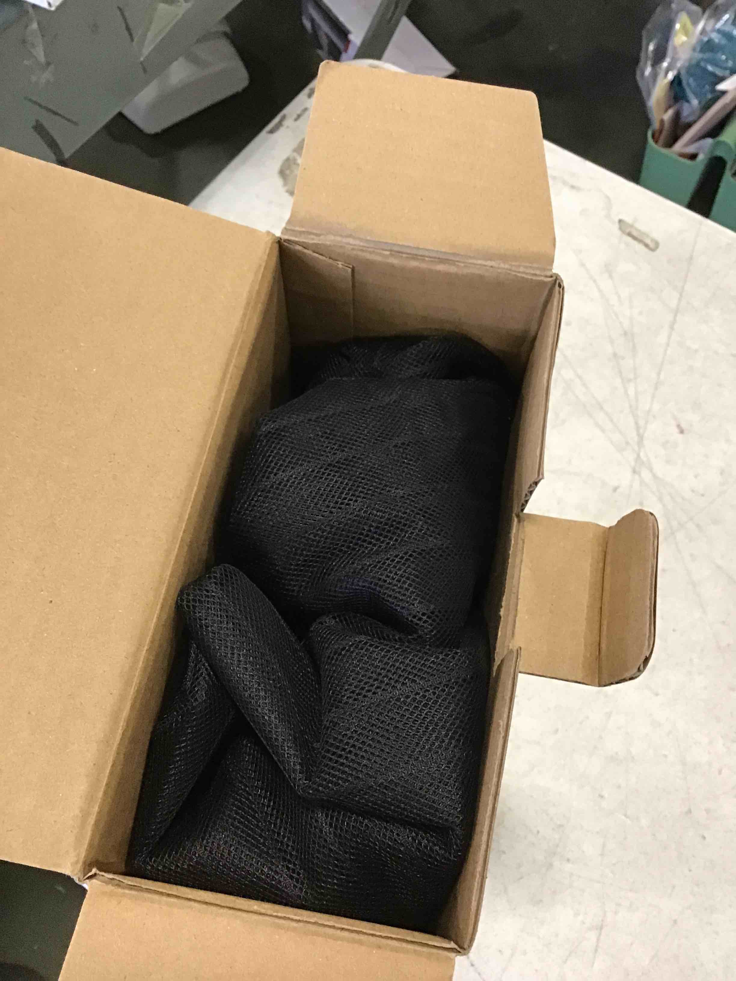 https://s3.amazonaws.com/lotting-images-prod/bidfta/RED6570294_1717598538419.jpeg