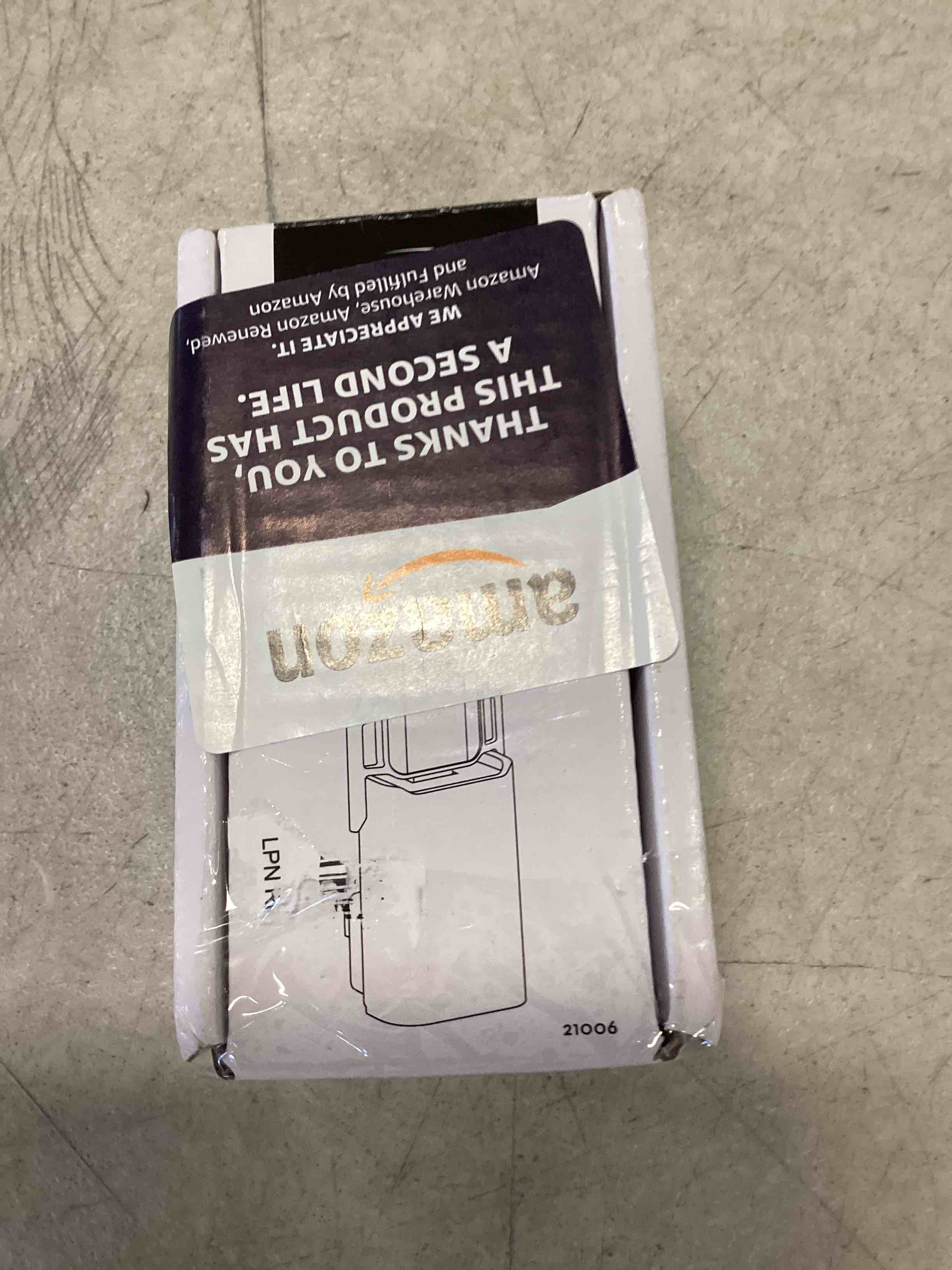 https://s3.amazonaws.com/lotting-images-prod/bidfta/RED6571417_1716306552744.jpeg