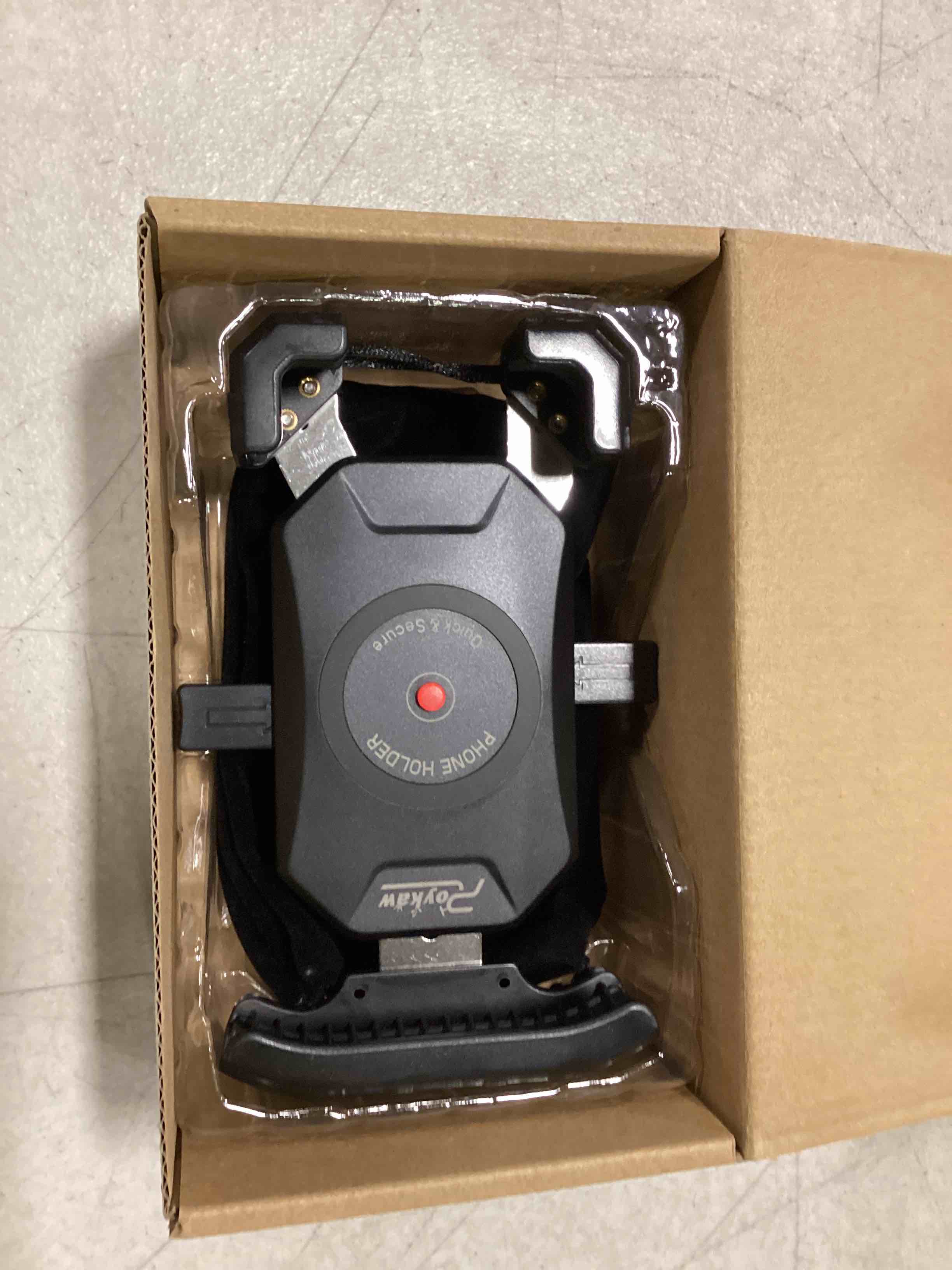 https://s3.amazonaws.com/lotting-images-prod/bidfta/RED6571625_1716379764358.jpeg