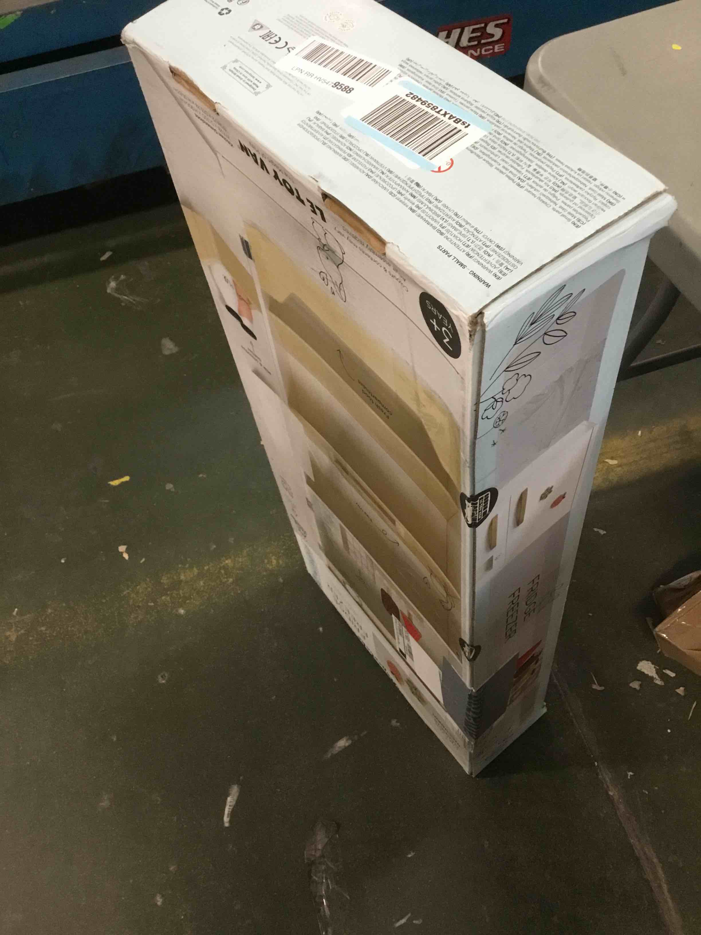https://s3.amazonaws.com/lotting-images-prod/bidfta/RED6573145_1715435494086.jpeg
