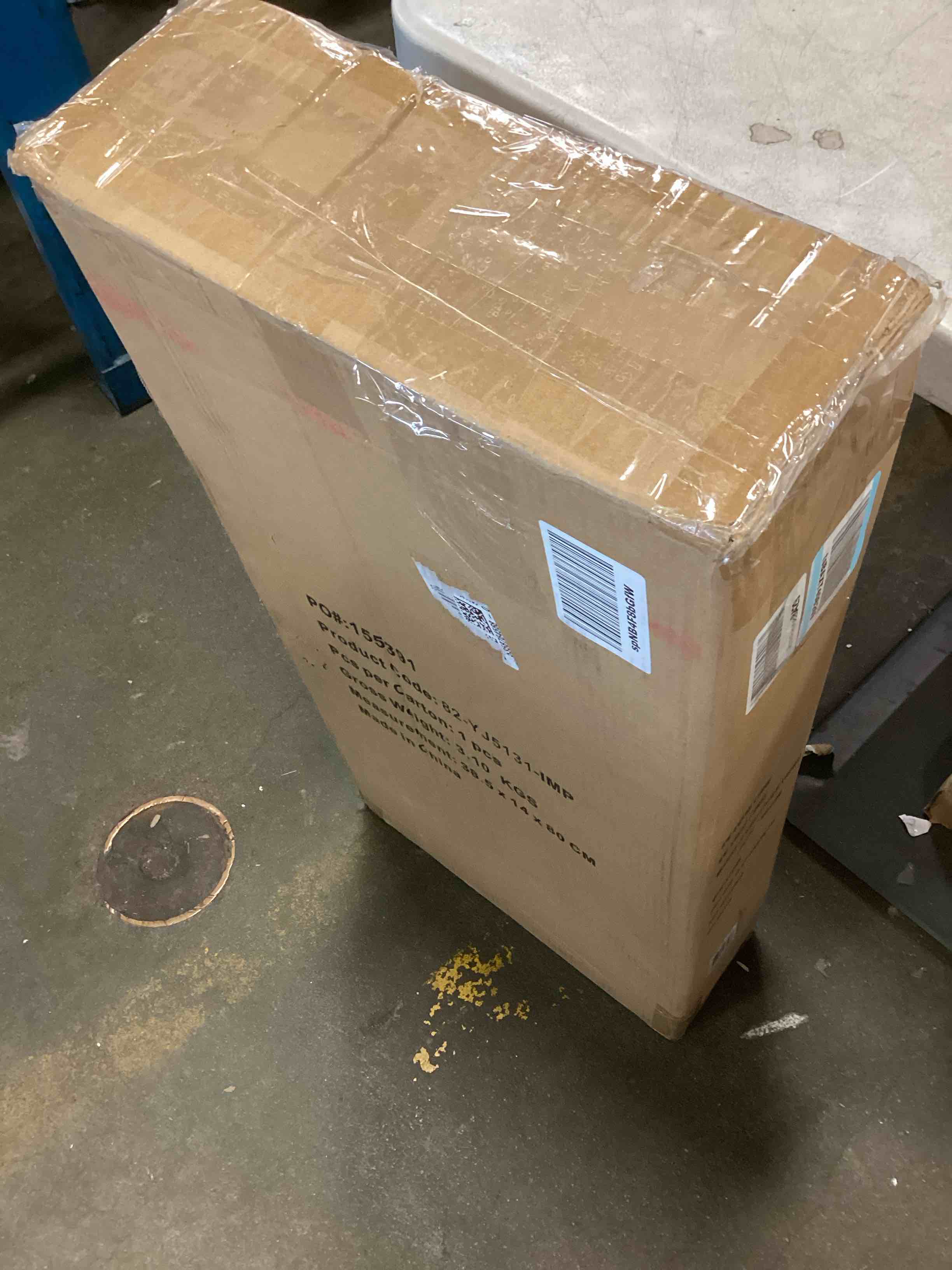 https://s3.amazonaws.com/lotting-images-prod/bidfta/RED6573317_1715608579827.jpeg