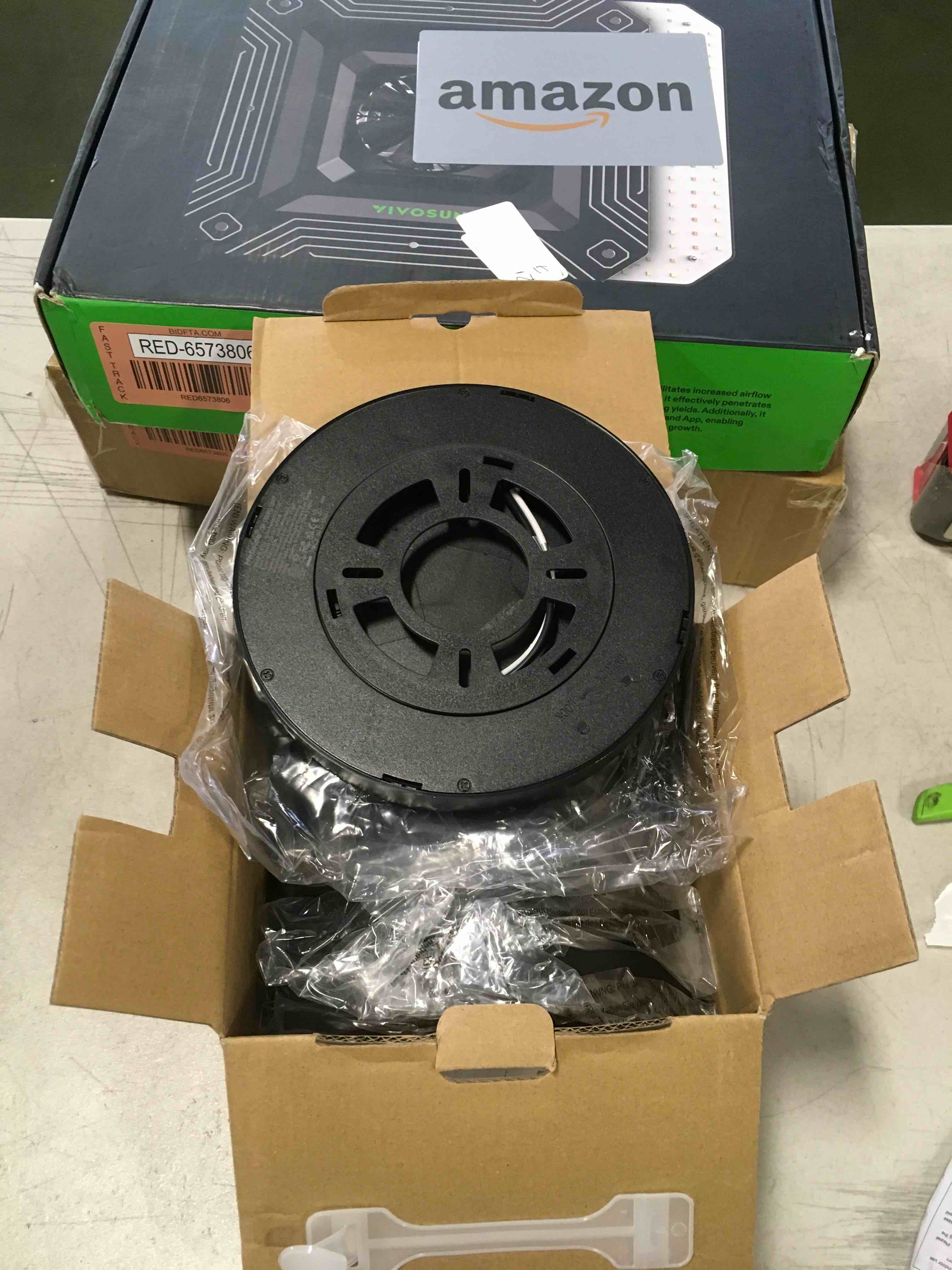 https://s3.amazonaws.com/lotting-images-prod/bidfta/RED6573807_1716553086517.jpeg