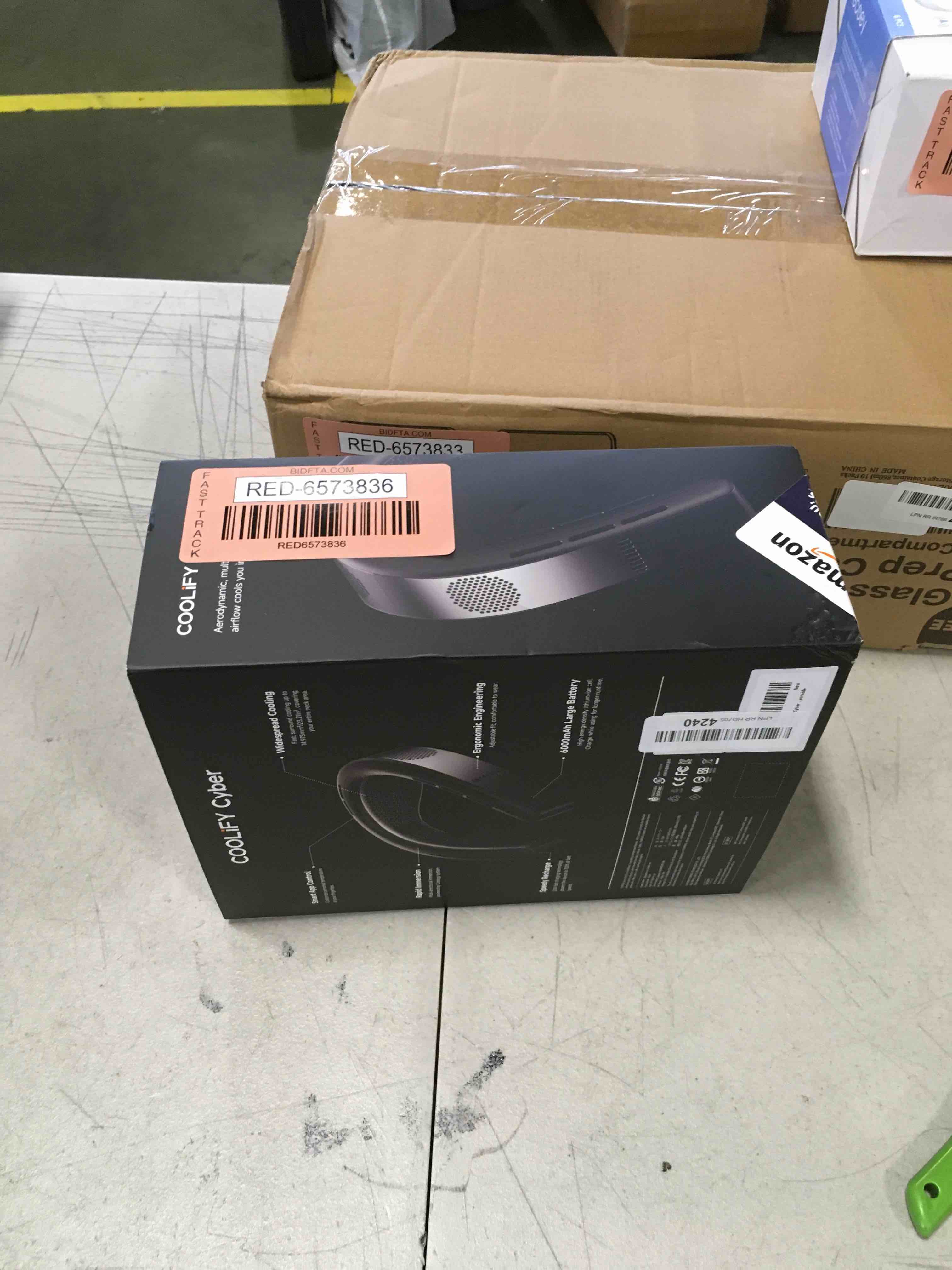 https://s3.amazonaws.com/lotting-images-prod/bidfta/RED6573836_1716555721747.jpeg