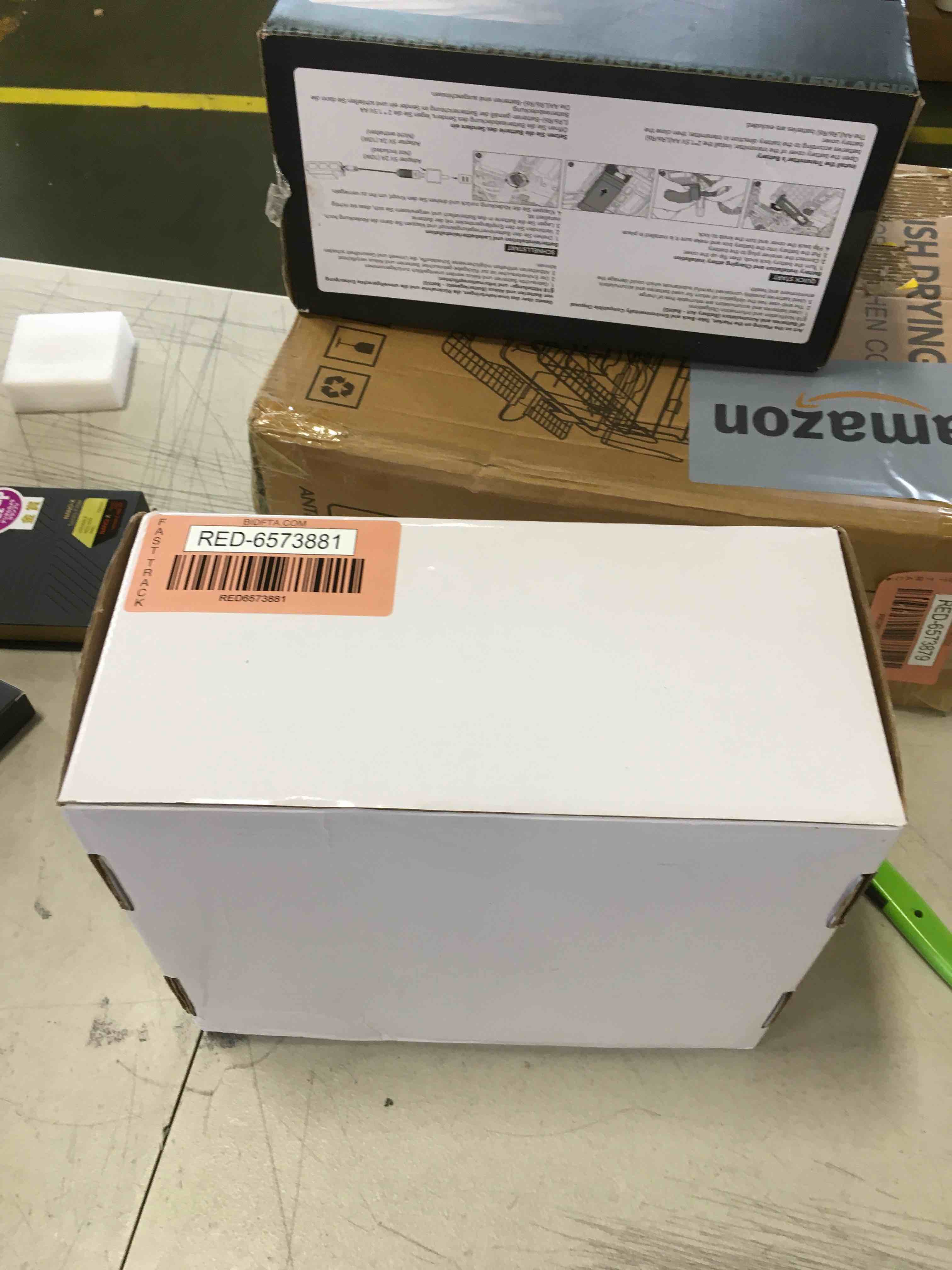 https://s3.amazonaws.com/lotting-images-prod/bidfta/RED6573881_1716560637568.jpeg
