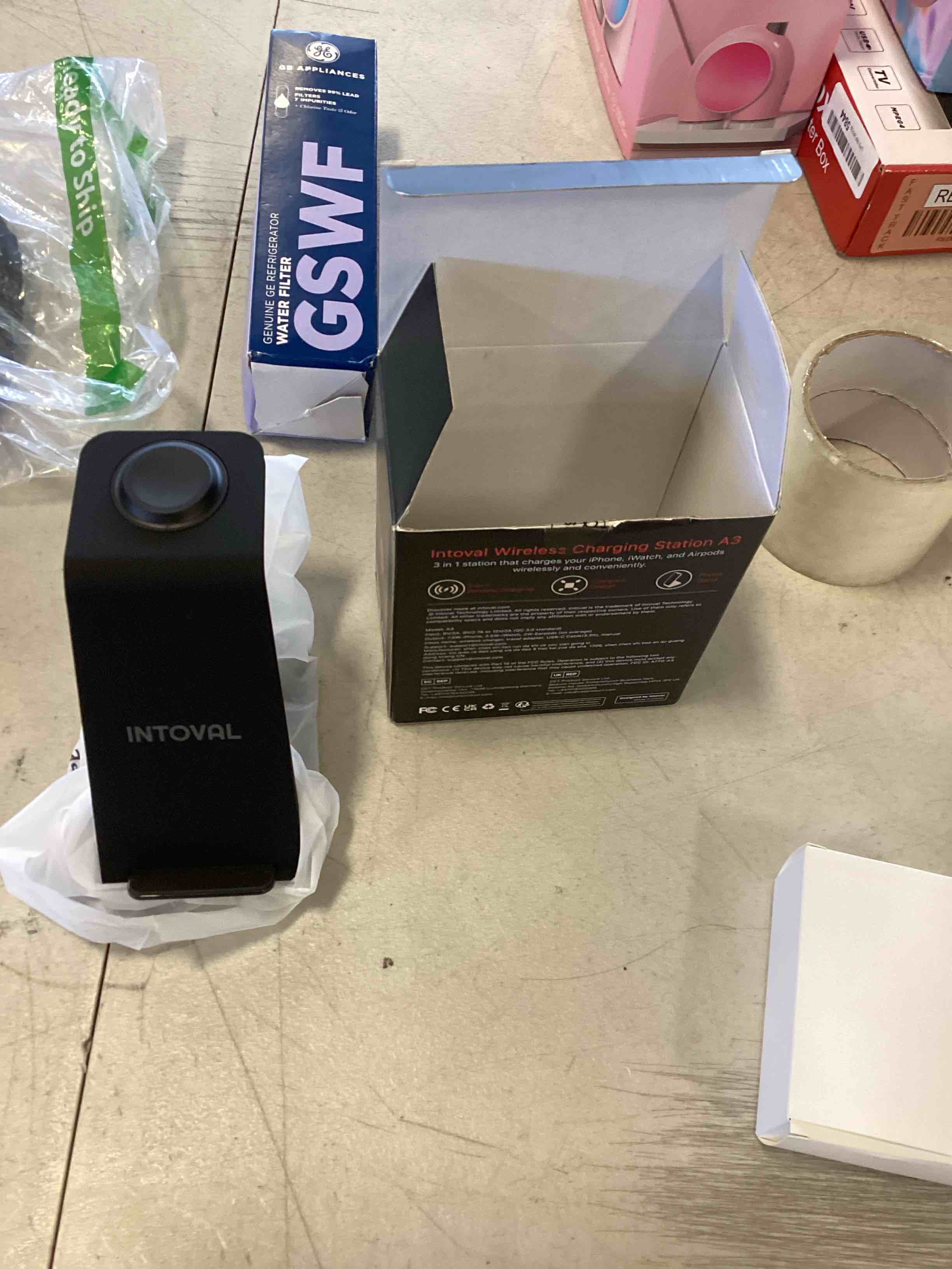 https://s3.amazonaws.com/lotting-images-prod/bidfta/RED6574124_1716906062679.jpeg