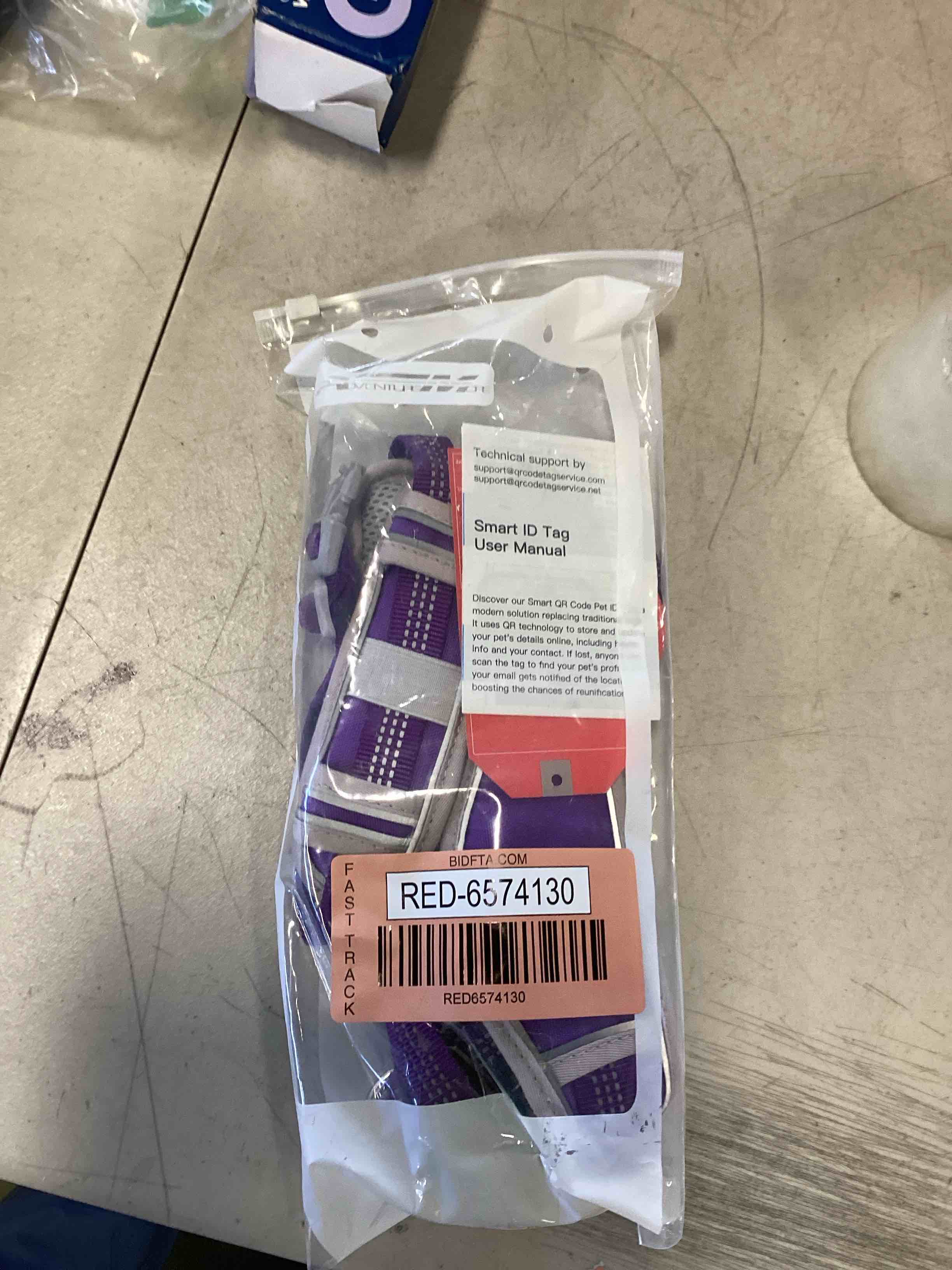 https://s3.amazonaws.com/lotting-images-prod/bidfta/RED6574130_1716906503642.jpeg