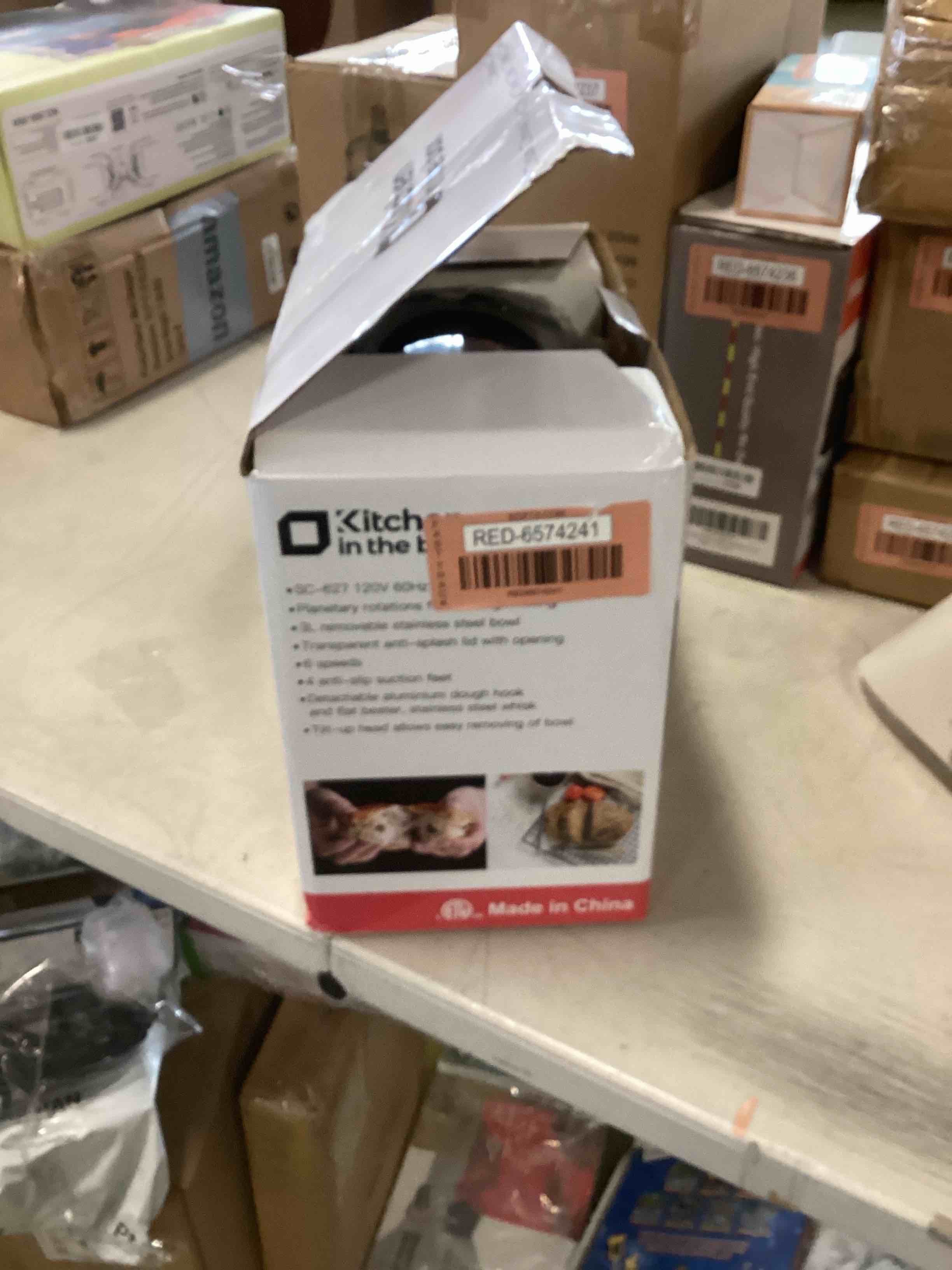 https://s3.amazonaws.com/lotting-images-prod/bidfta/RED6574241_1716985503432.jpeg