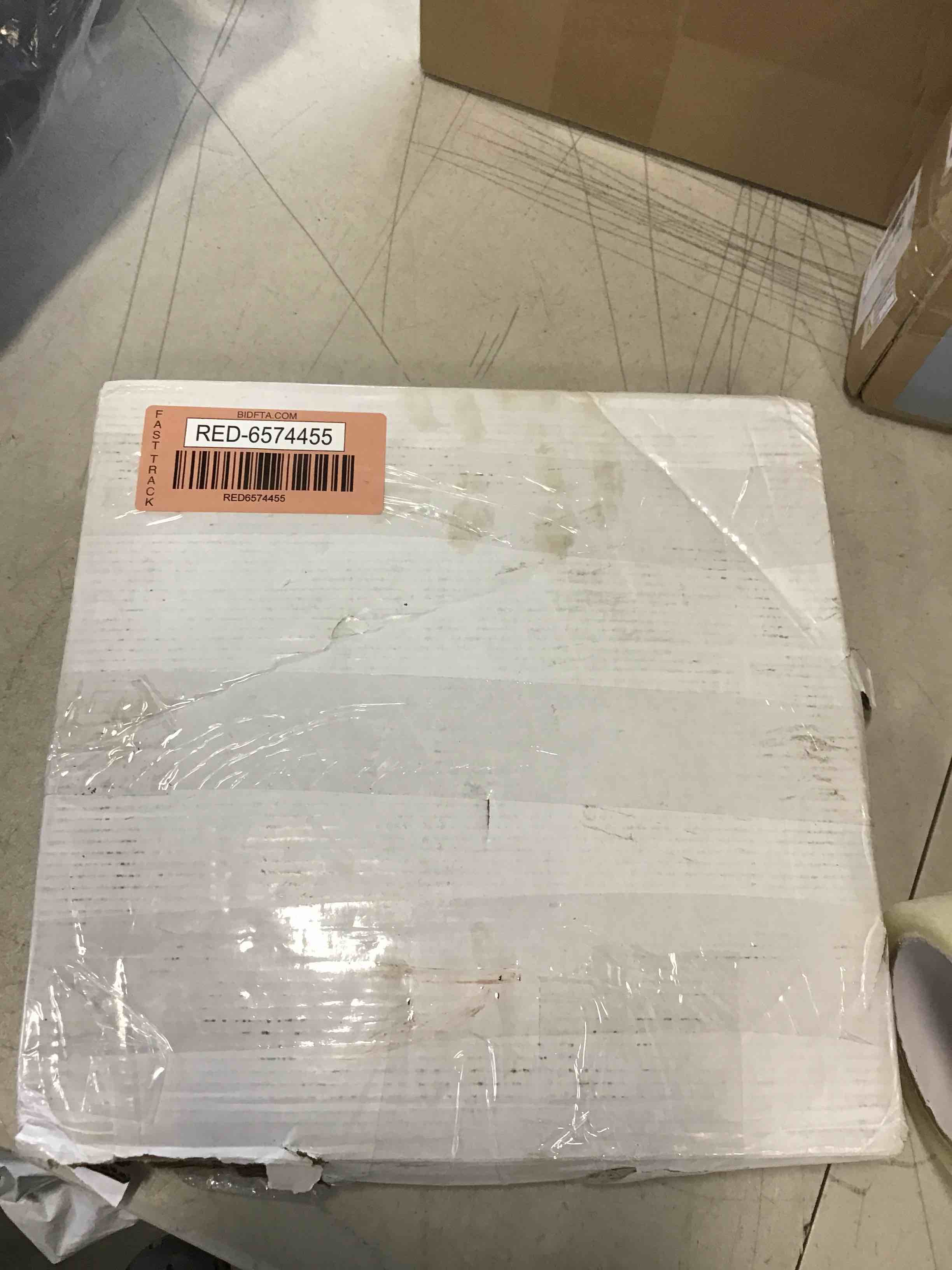 https://s3.amazonaws.com/lotting-images-prod/bidfta/RED6574455_1717076112294.jpeg