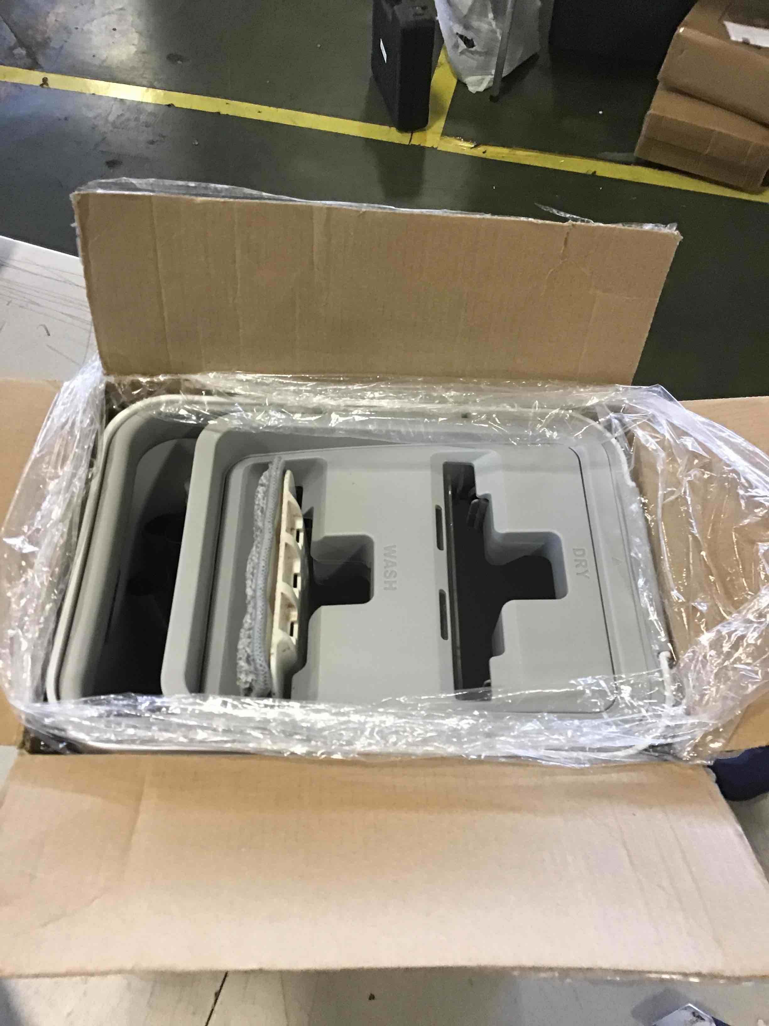 https://s3.amazonaws.com/lotting-images-prod/bidfta/RED6574532_1717084035599.jpeg