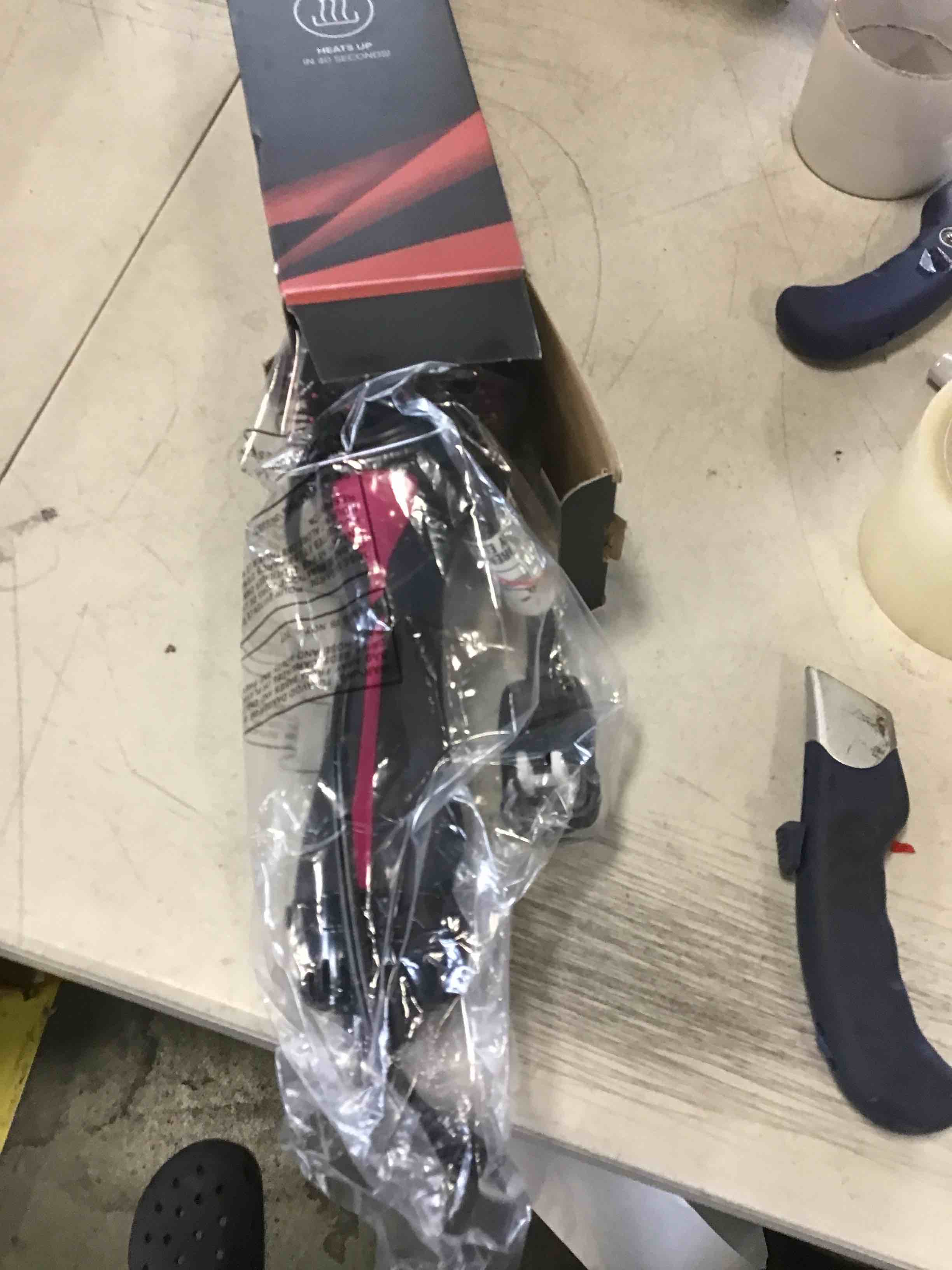 https://s3.amazonaws.com/lotting-images-prod/bidfta/RED6574544_1717087118656.jpeg