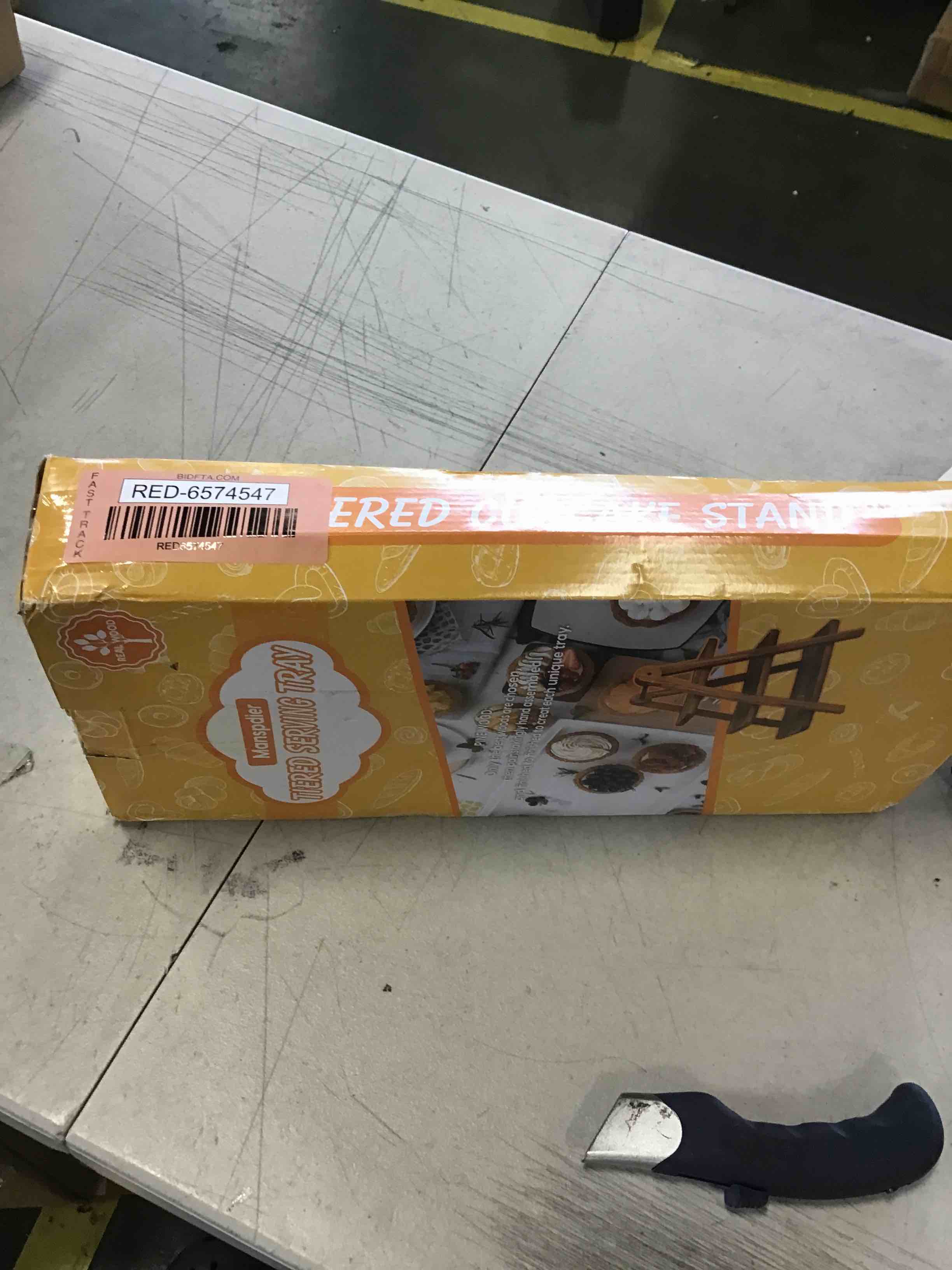 https://s3.amazonaws.com/lotting-images-prod/bidfta/RED6574547_1717087479174.jpeg