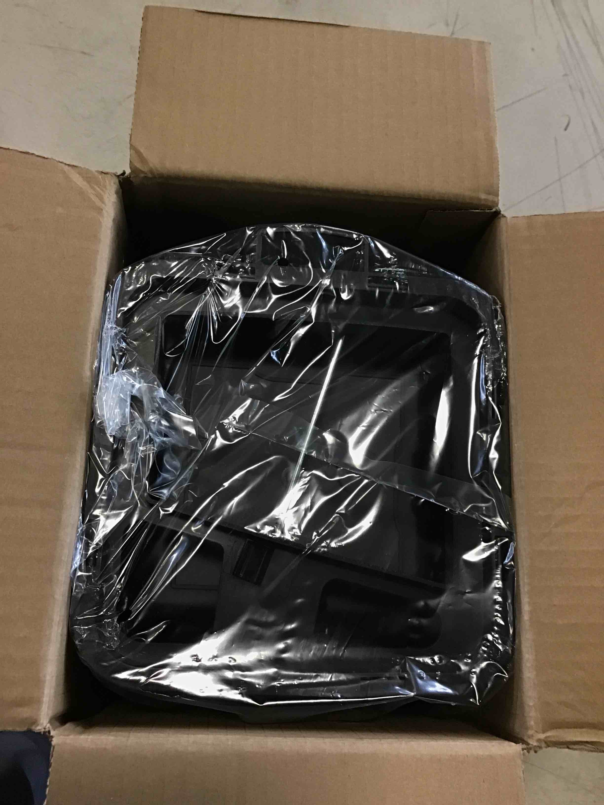 https://s3.amazonaws.com/lotting-images-prod/bidfta/RED6574548_1717087536203.jpeg
