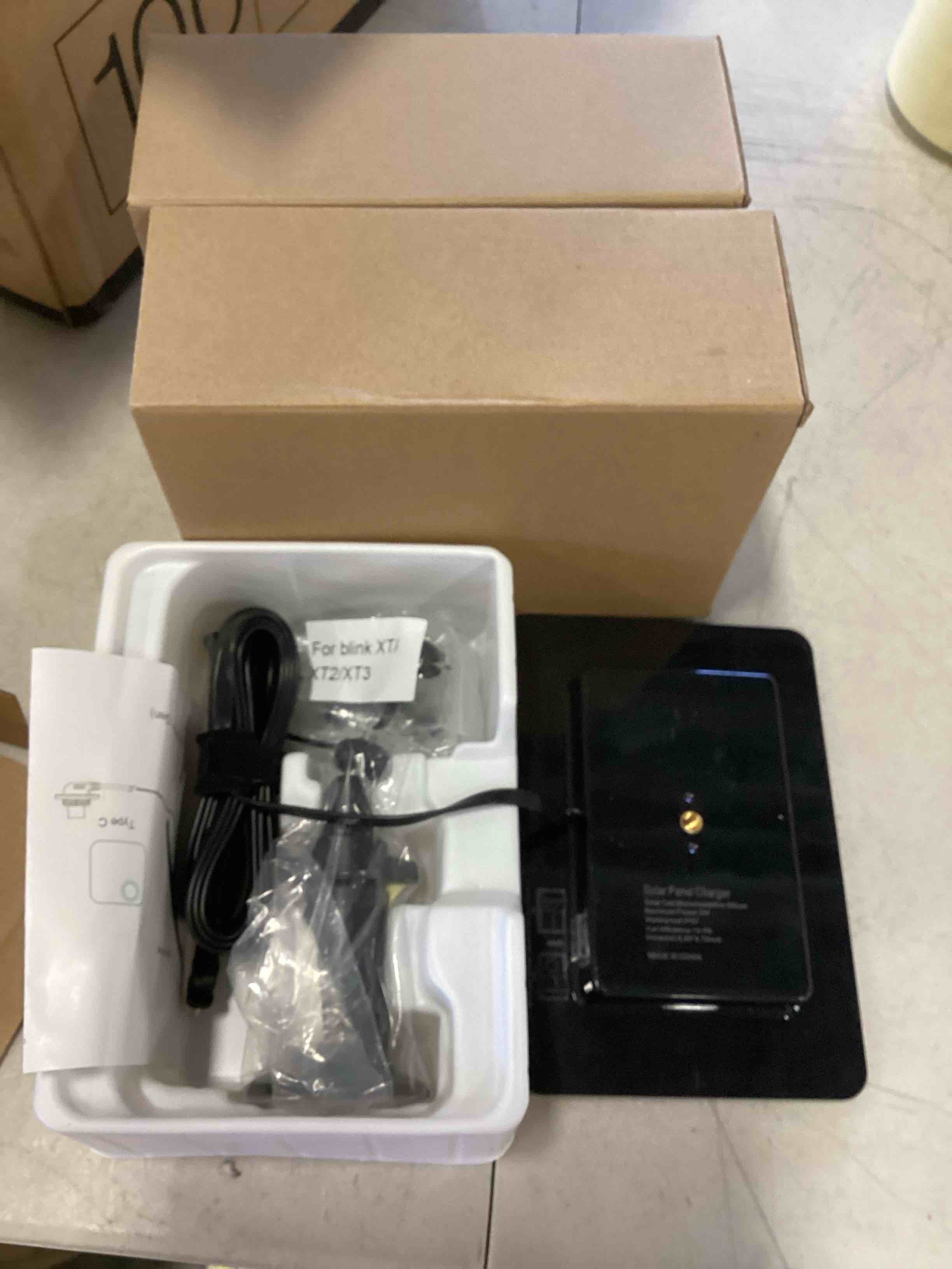 https://s3.amazonaws.com/lotting-images-prod/bidfta/RED6574747_1717184834406.jpeg