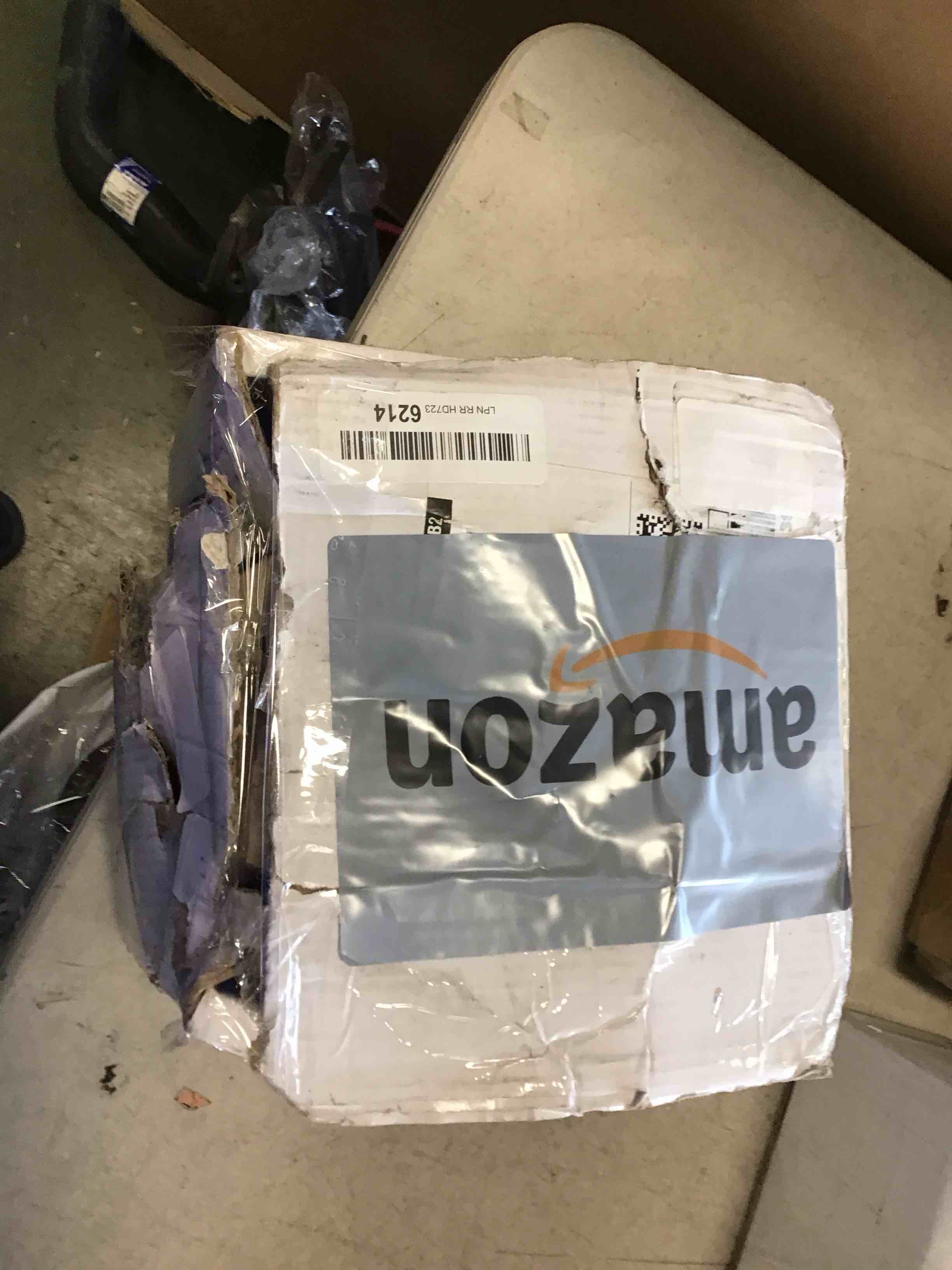 https://s3.amazonaws.com/lotting-images-prod/bidfta/RED6574780_1718282896486.jpeg