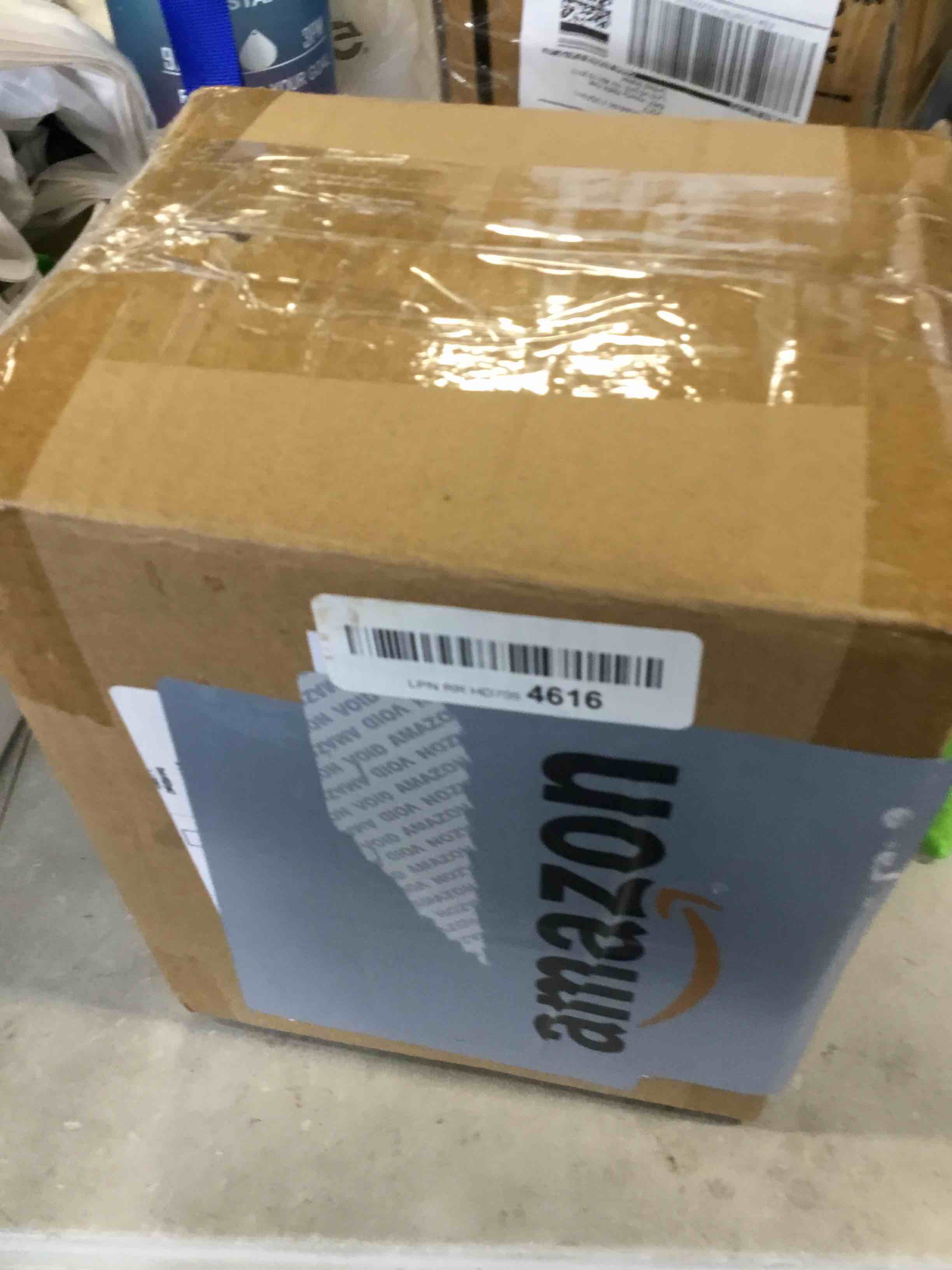 https://s3.amazonaws.com/lotting-images-prod/bidfta/RED6575740_1716397667577.jpeg