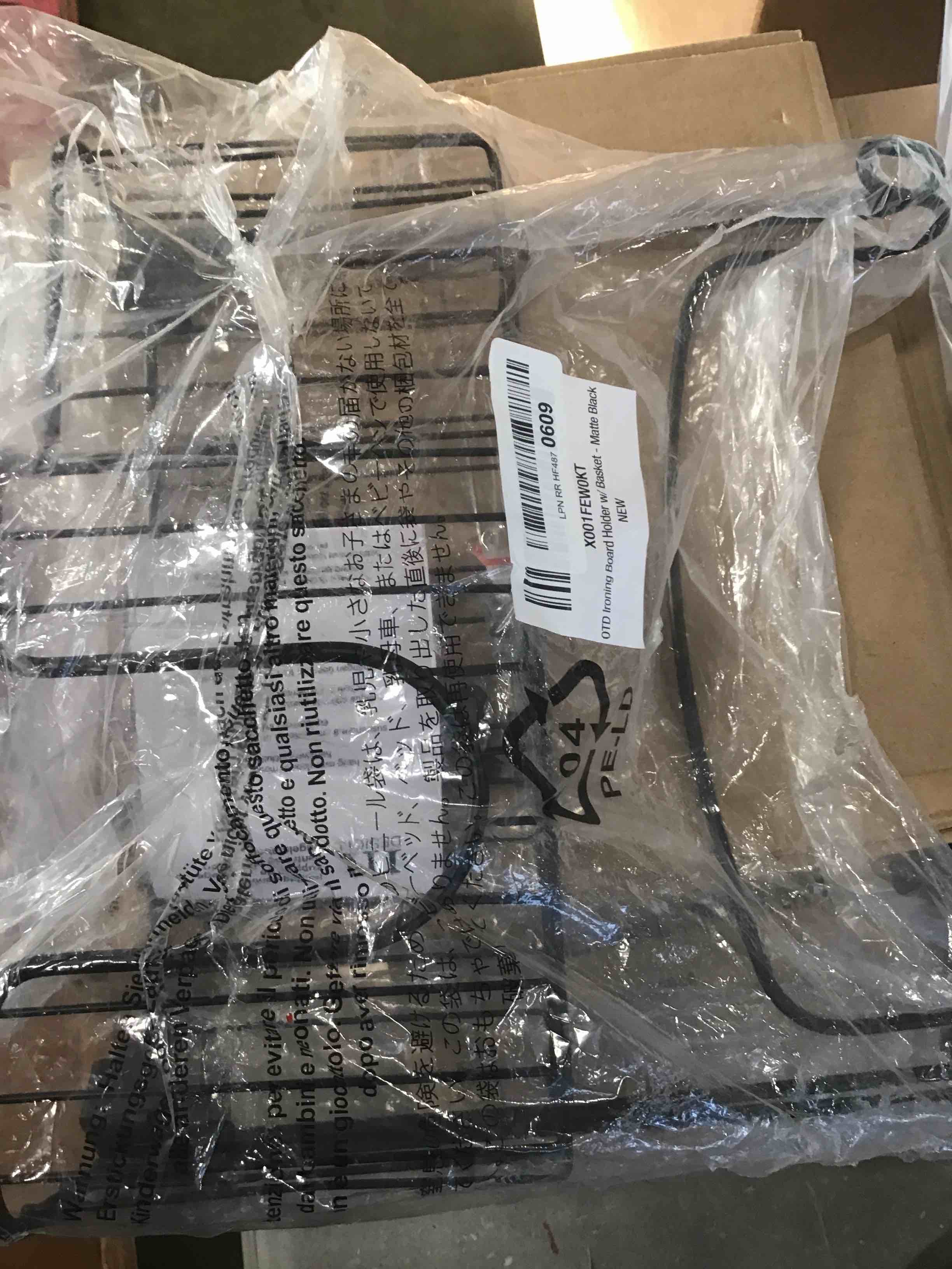 https://s3.amazonaws.com/lotting-images-prod/bidfta/RED6576751_1715600352472.jpeg
