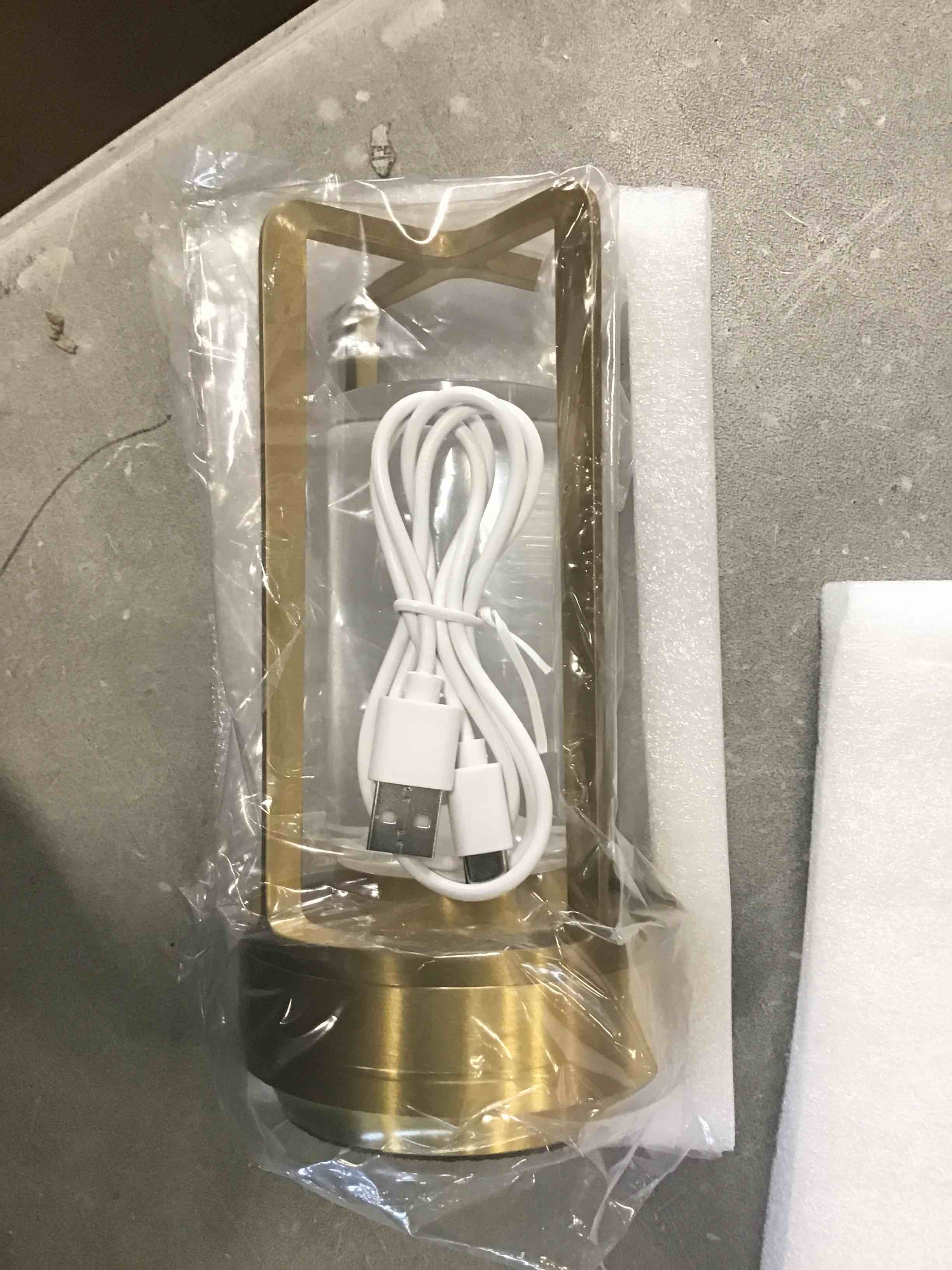 https://s3.amazonaws.com/lotting-images-prod/bidfta/RED6576767_1715602145699.jpeg