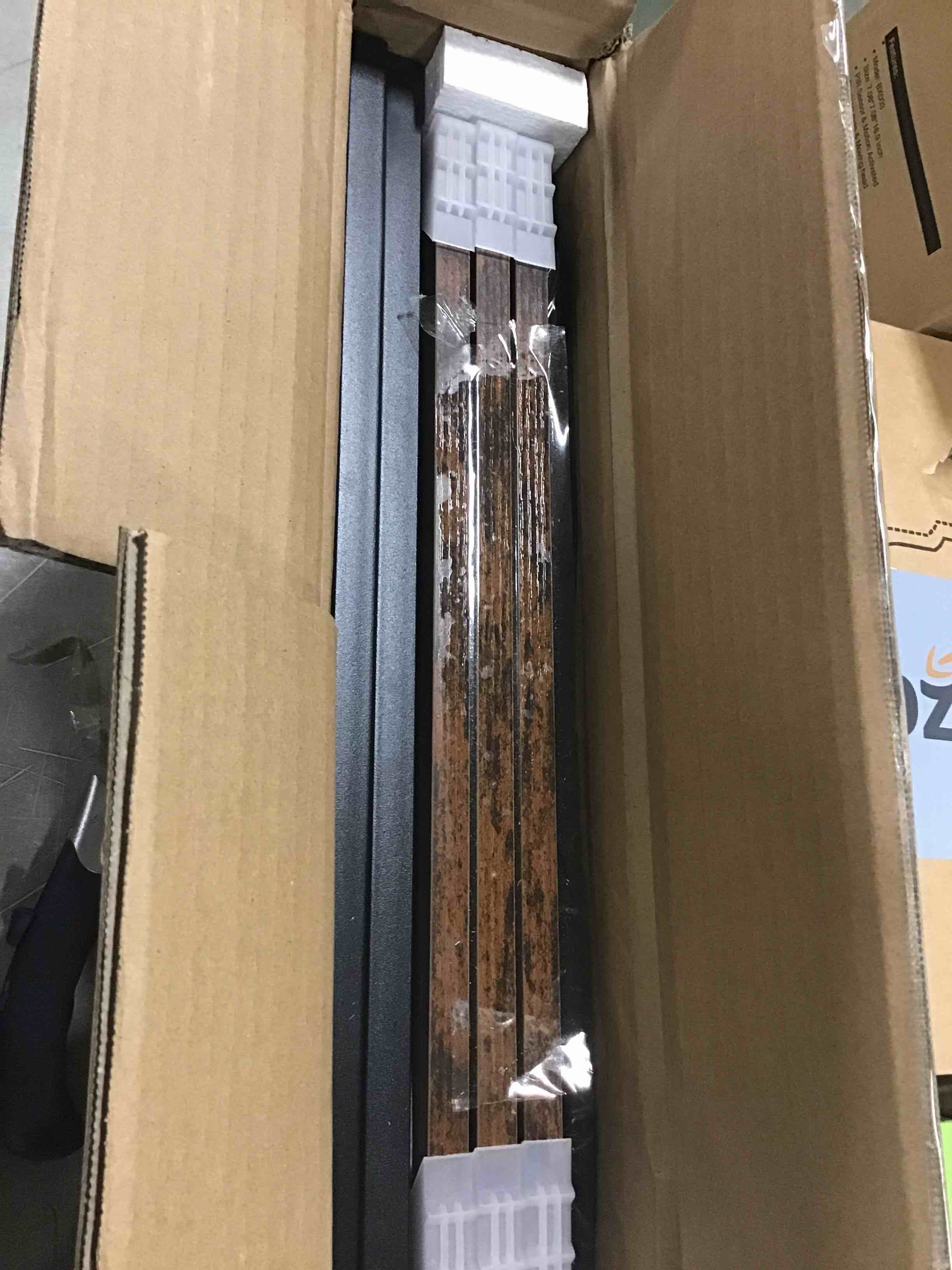 https://s3.amazonaws.com/lotting-images-prod/bidfta/RED6576927_1715684810974.jpeg