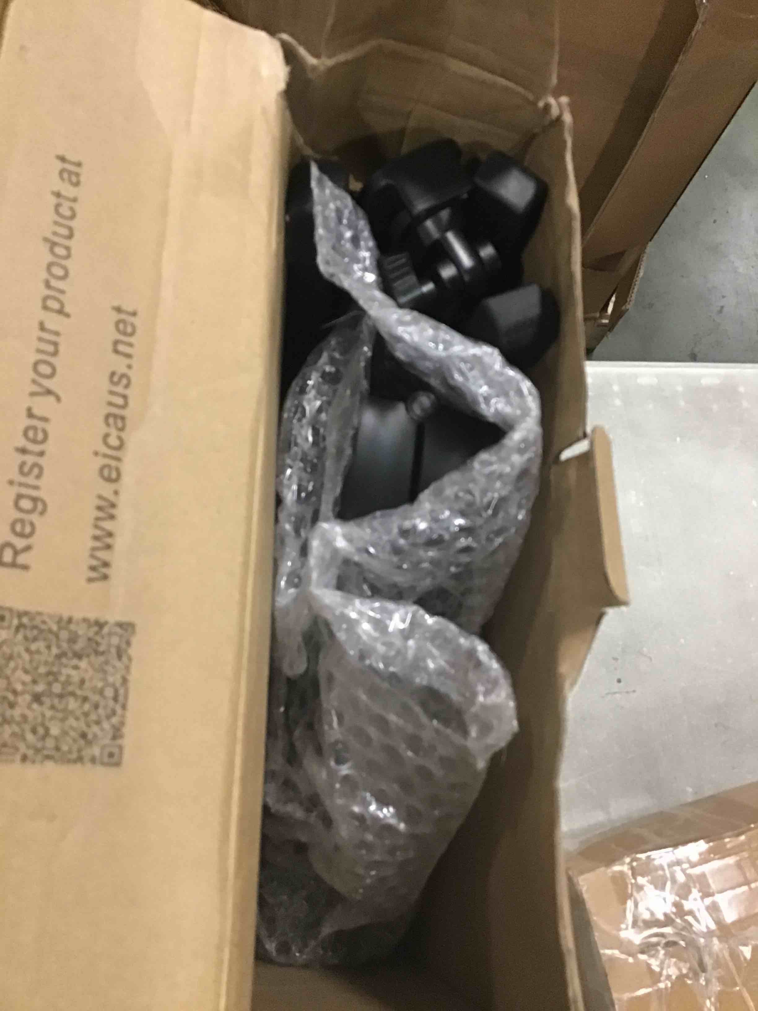 https://s3.amazonaws.com/lotting-images-prod/bidfta/RED6576942_1715686552262.jpeg