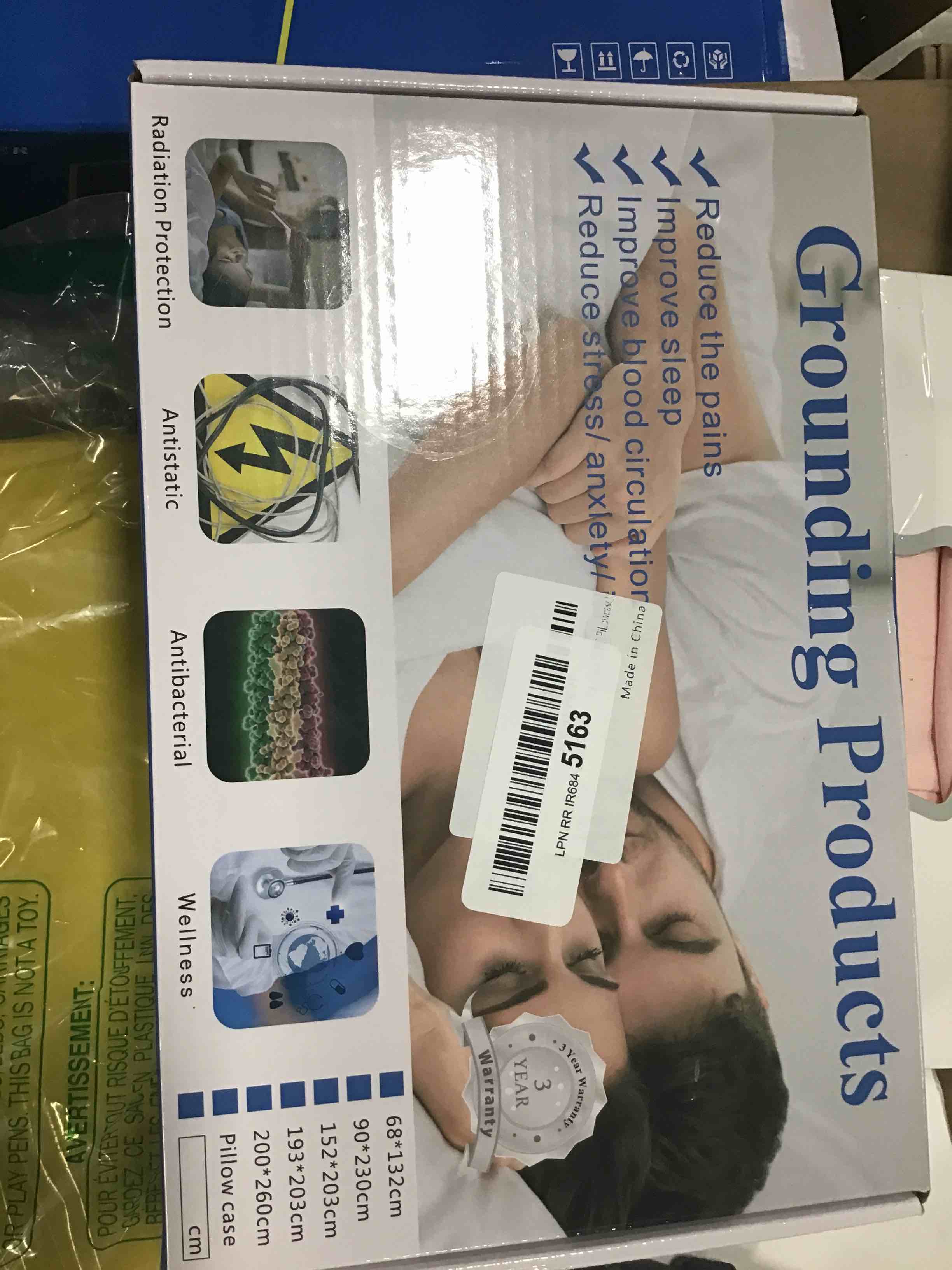https://s3.amazonaws.com/lotting-images-prod/bidfta/RED6576961_1715688361484.jpeg