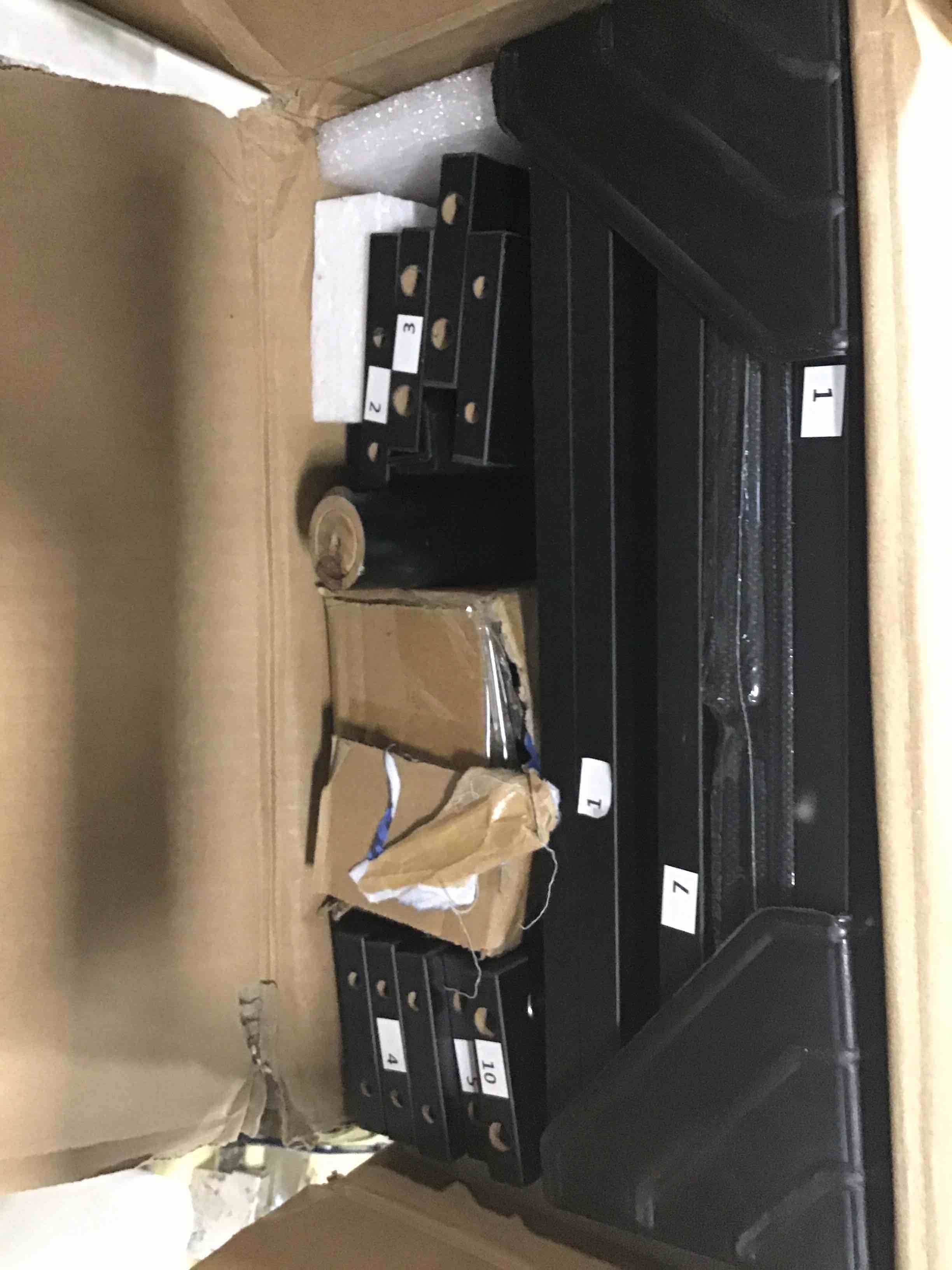 https://s3.amazonaws.com/lotting-images-prod/bidfta/RED6576970_1715689152682.jpeg