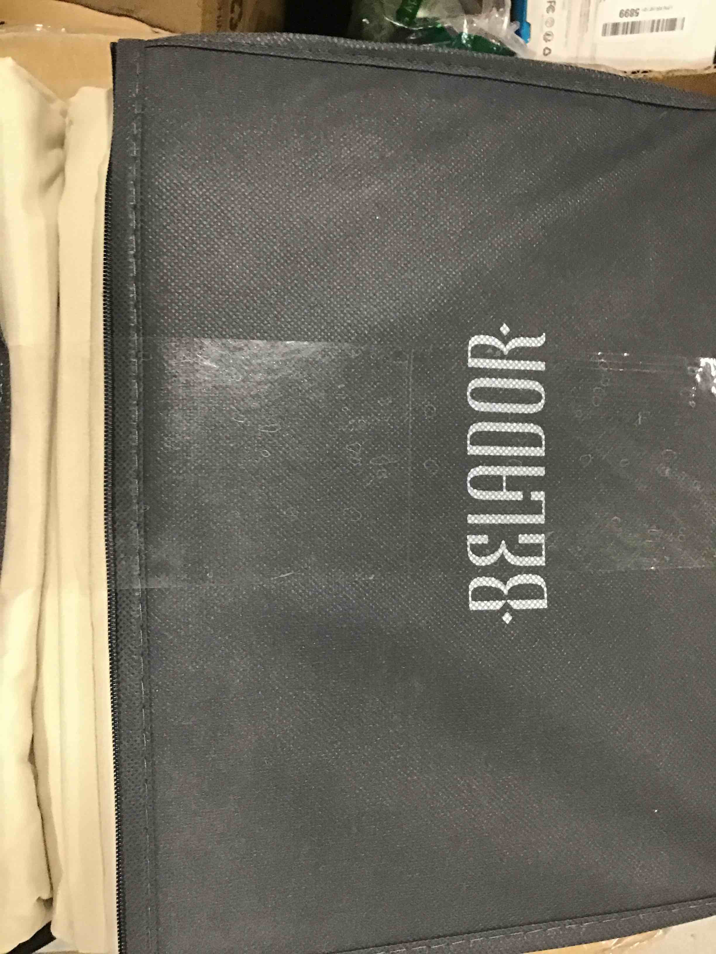 https://s3.amazonaws.com/lotting-images-prod/bidfta/RED6576989_1715690982937.jpeg