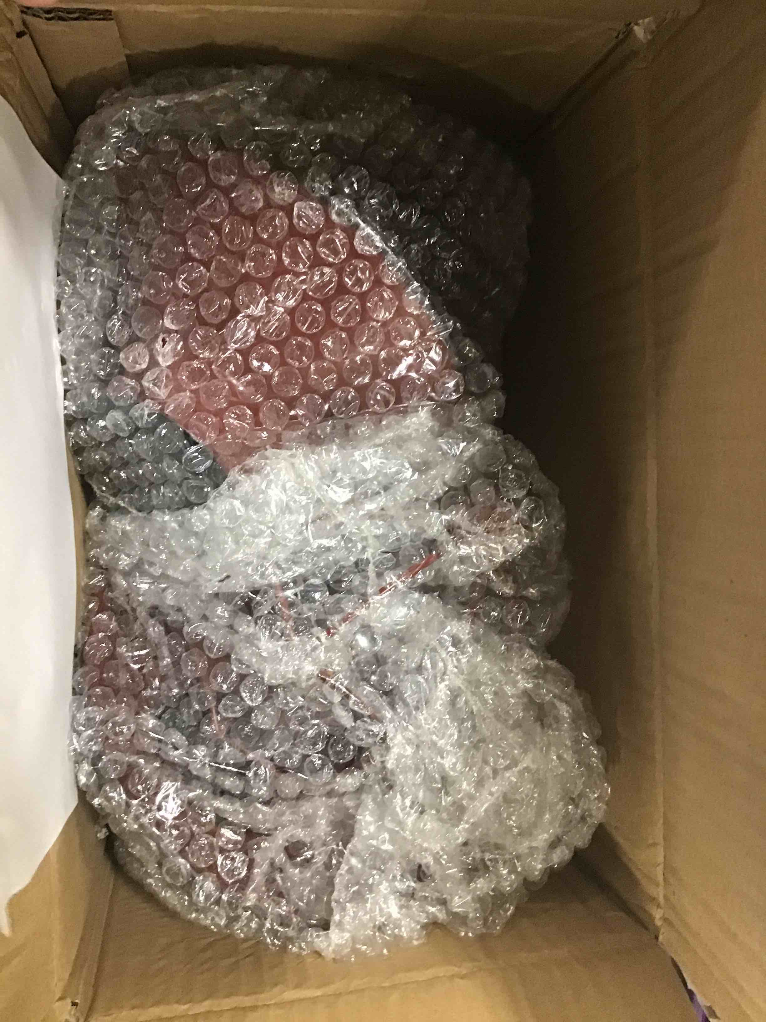 https://s3.amazonaws.com/lotting-images-prod/bidfta/RED6577001_1715692402417.jpeg