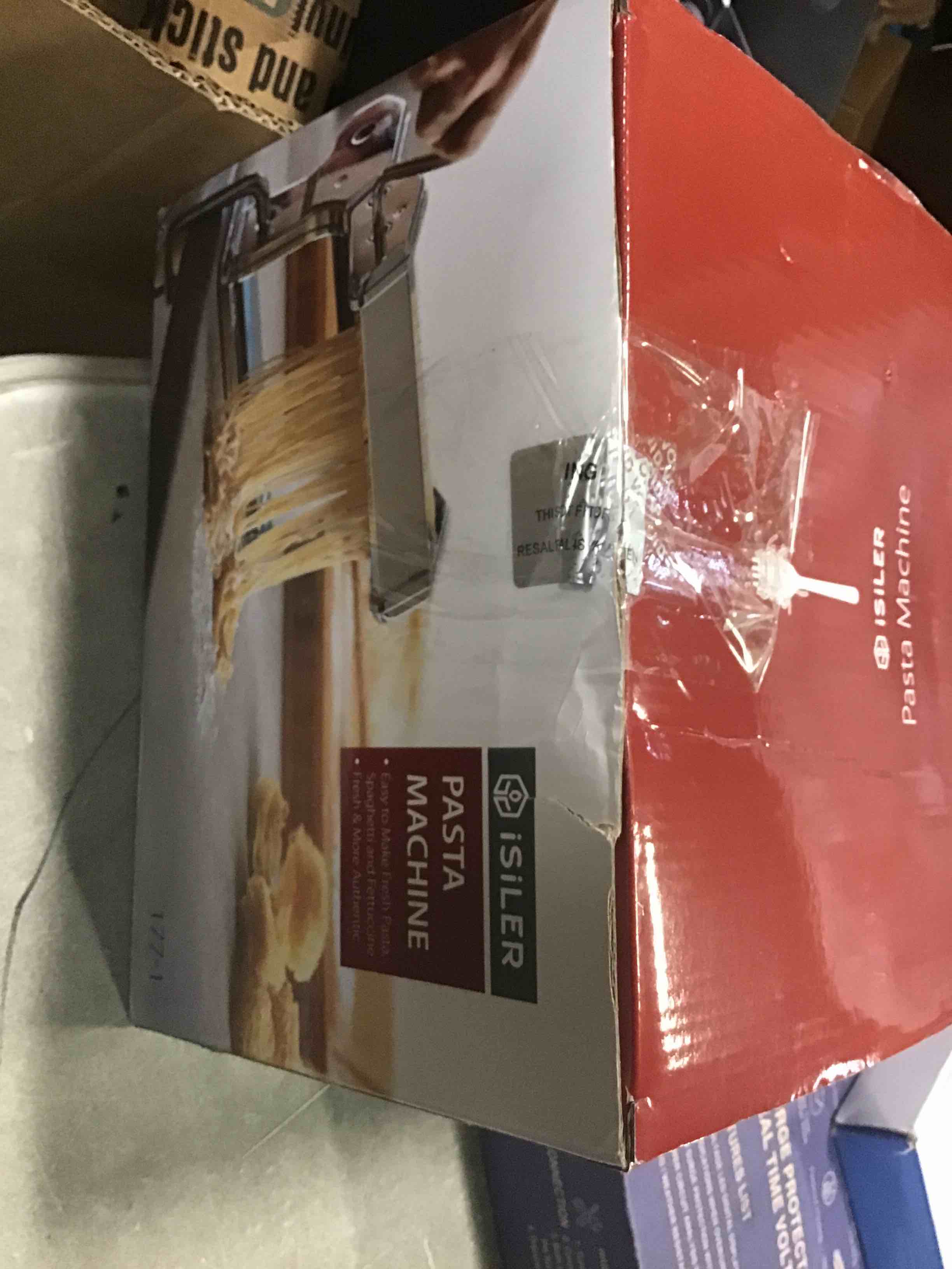 https://s3.amazonaws.com/lotting-images-prod/bidfta/RED6577013_1715693325666.jpeg