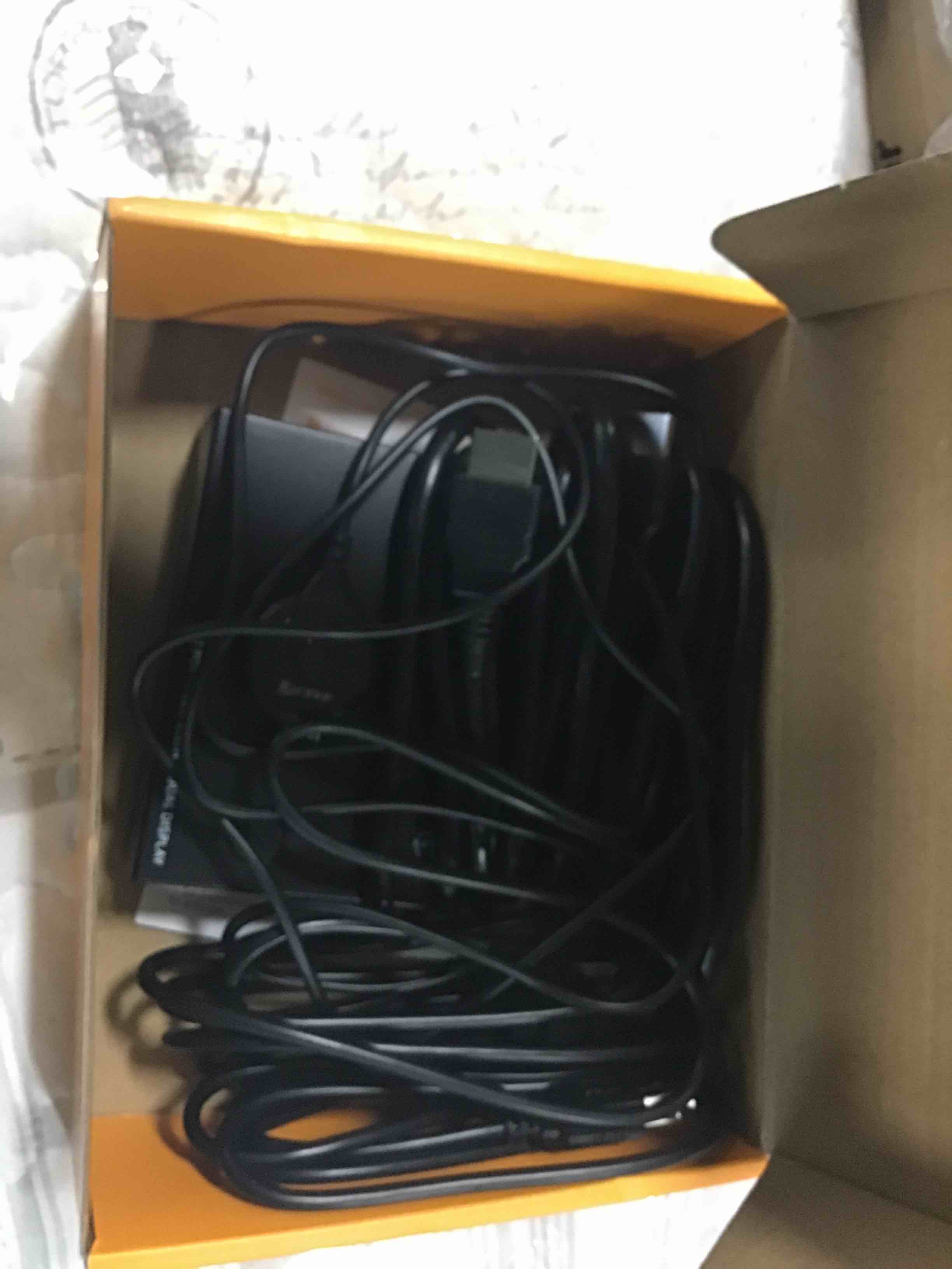 https://s3.amazonaws.com/lotting-images-prod/bidfta/RED6577026_1715694632392.jpeg