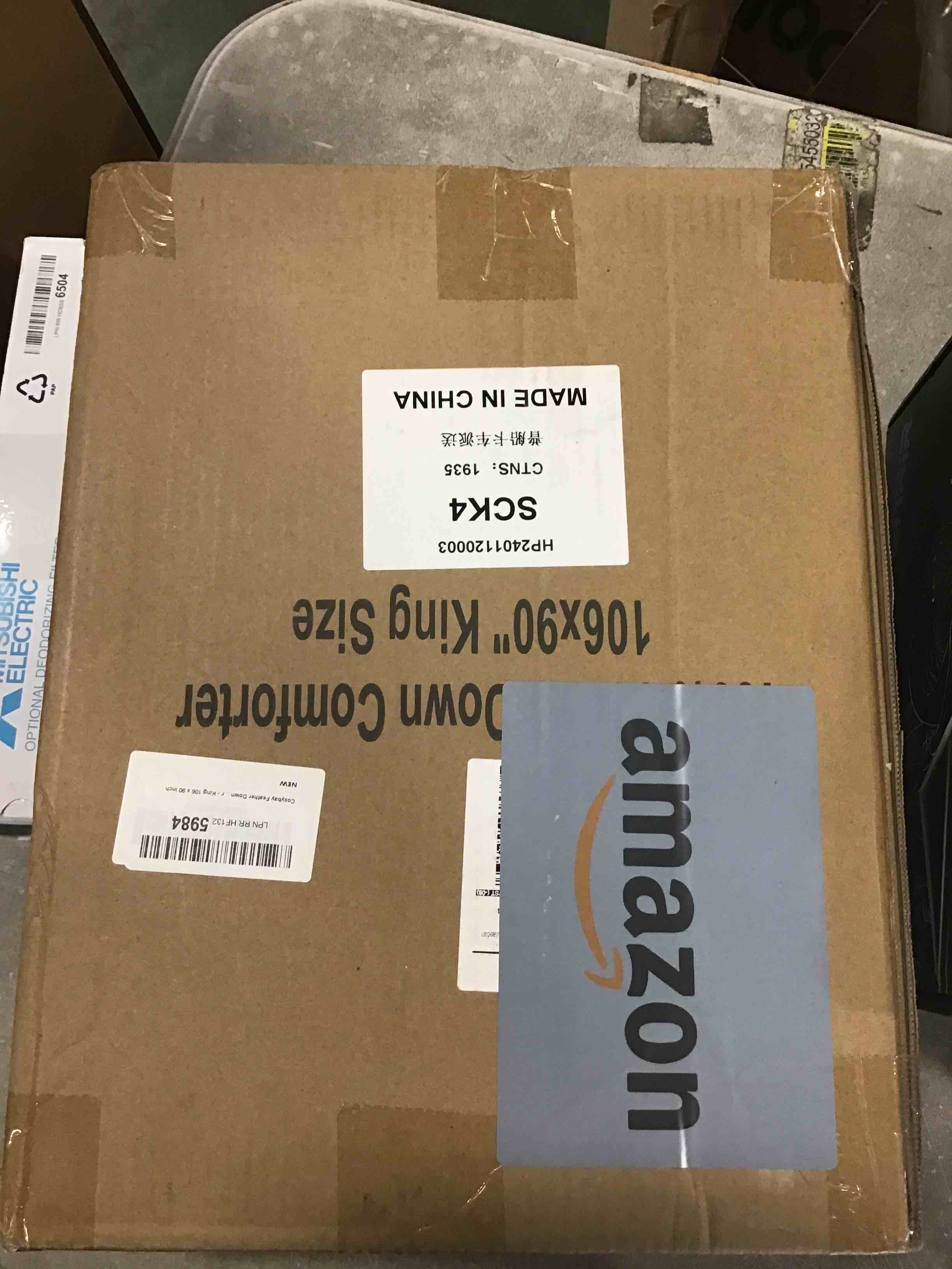 https://s3.amazonaws.com/lotting-images-prod/bidfta/RED6577067_1715699075650.jpeg