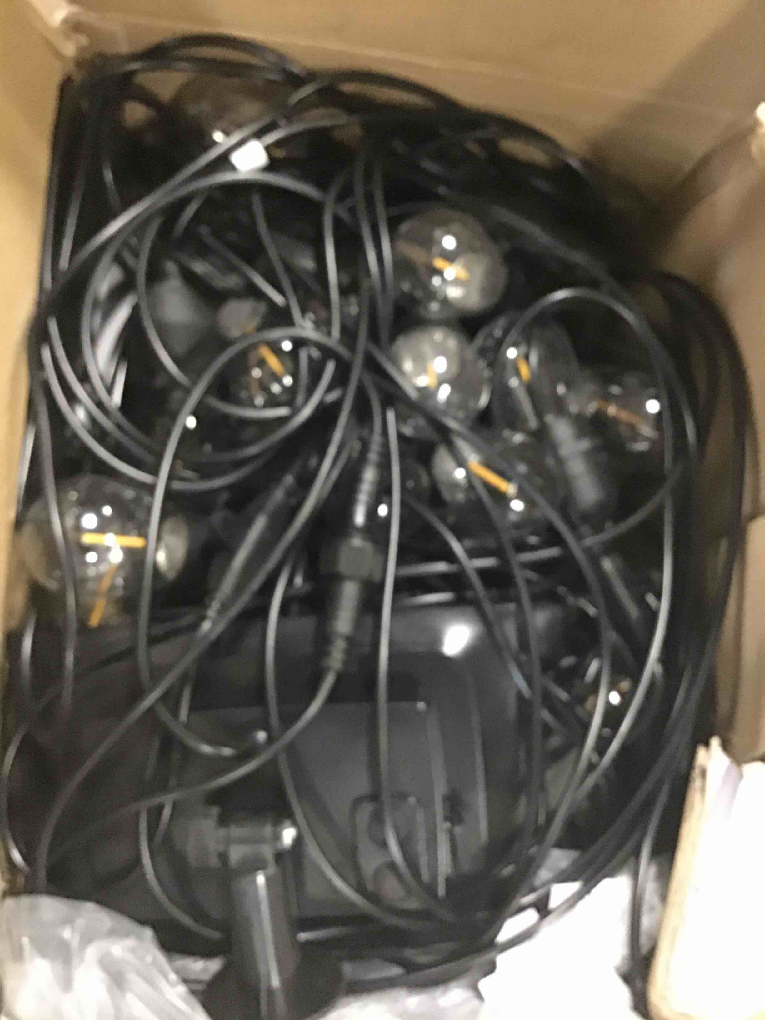 https://s3.amazonaws.com/lotting-images-prod/bidfta/RED6577071_1715699396747.jpeg