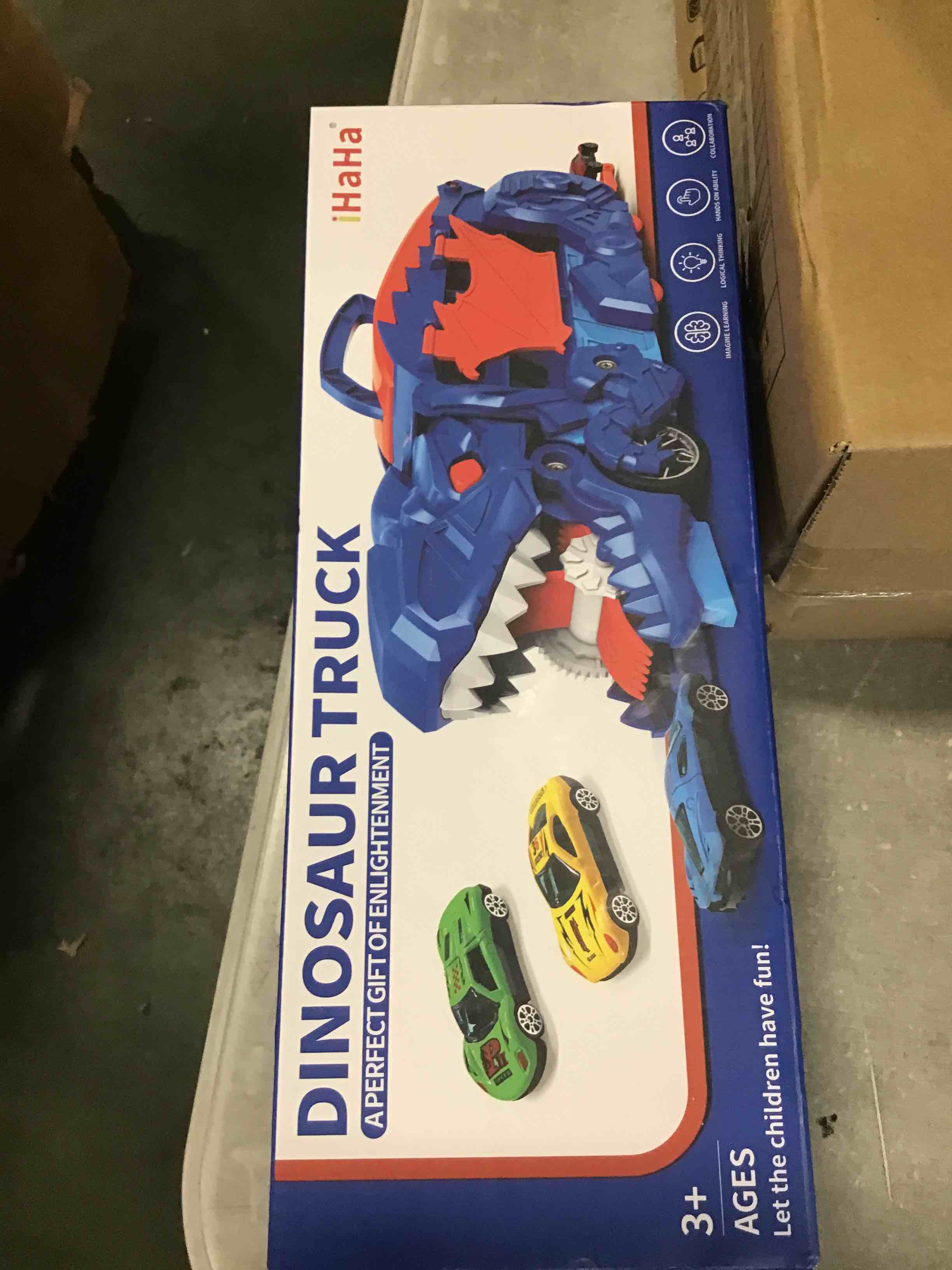 https://s3.amazonaws.com/lotting-images-prod/bidfta/RED6577369_1715784899834.jpeg