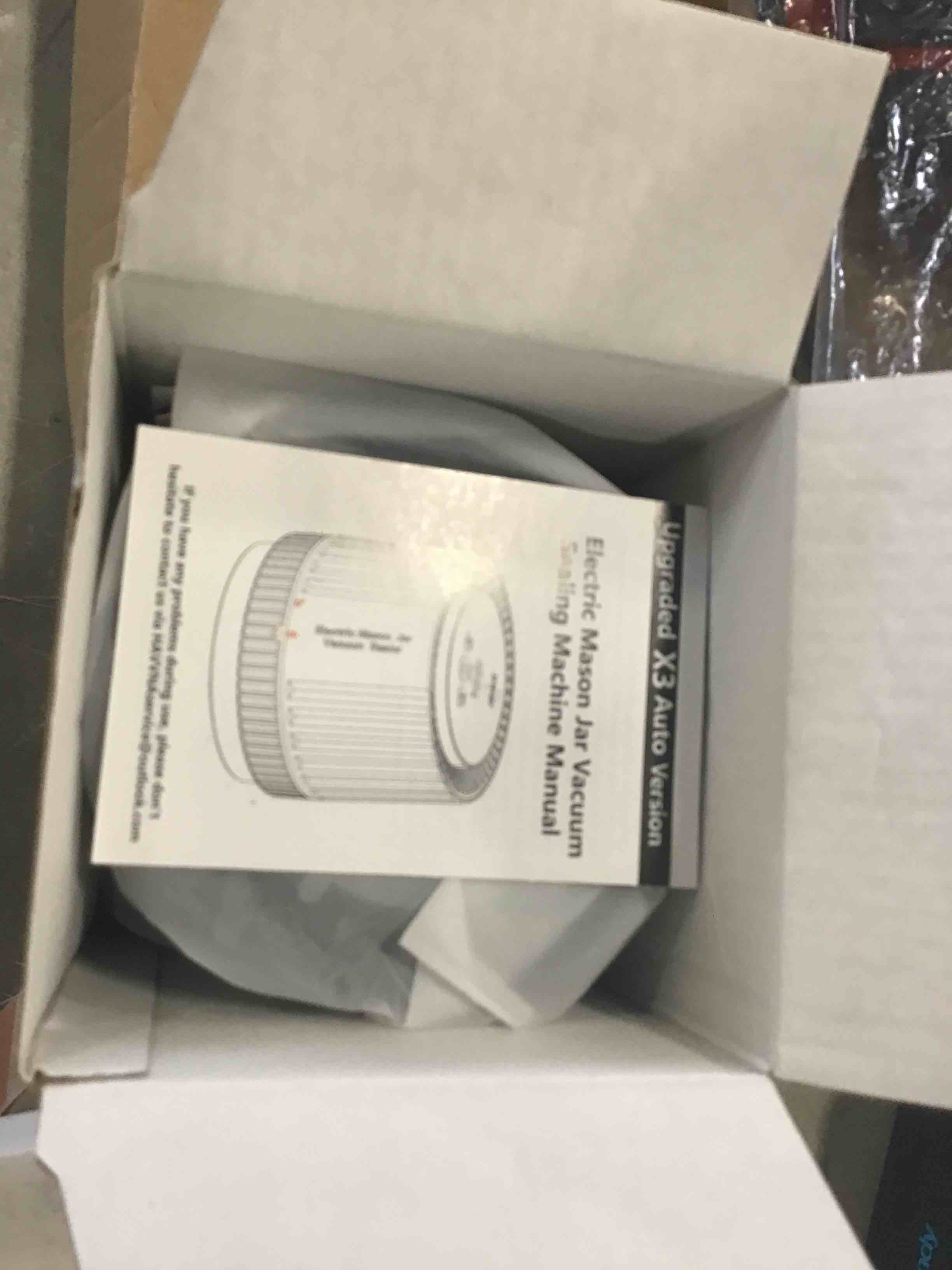 https://s3.amazonaws.com/lotting-images-prod/bidfta/RED6577433_1715793257987.jpeg
