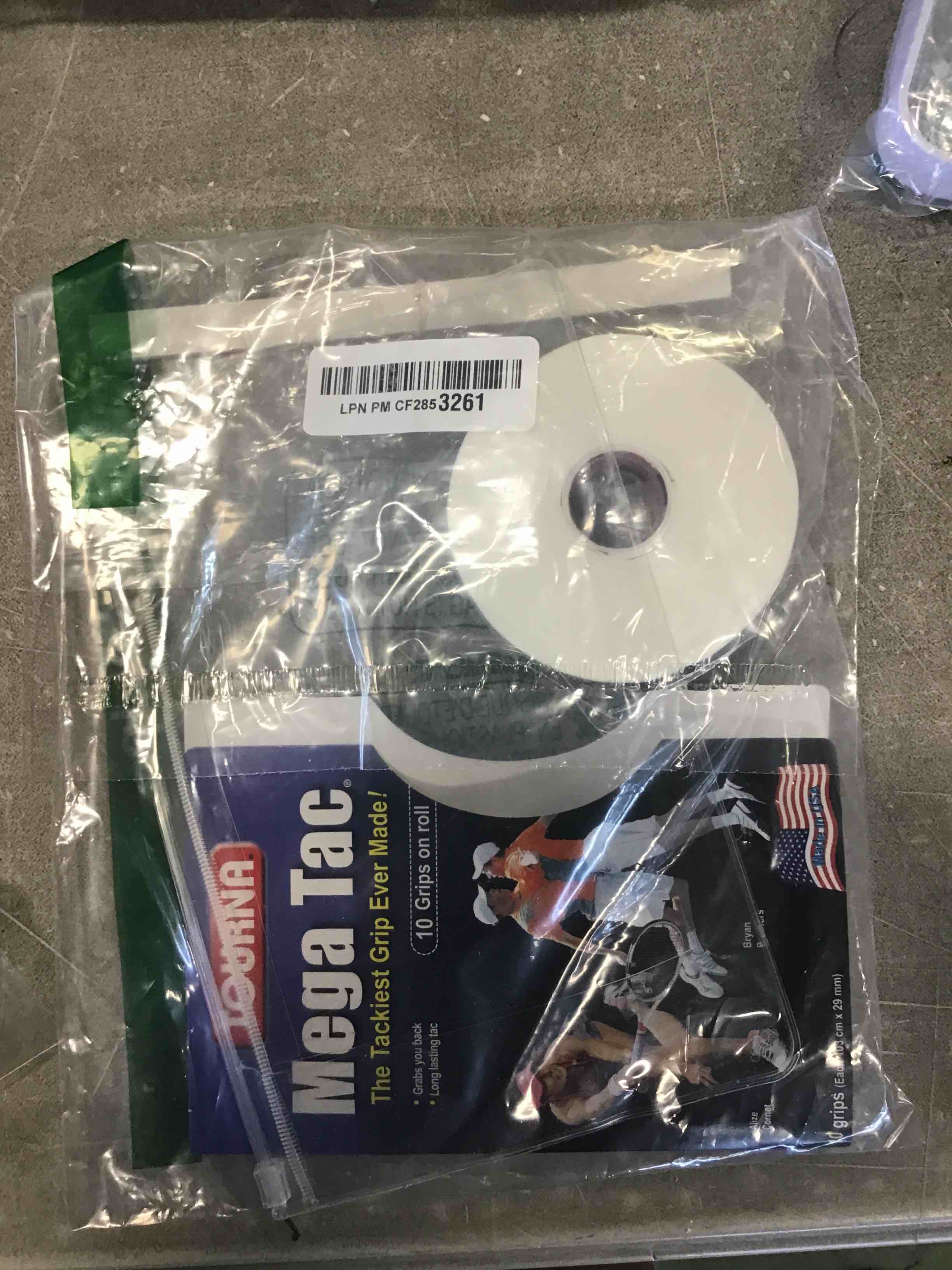 https://s3.amazonaws.com/lotting-images-prod/bidfta/RED6577783_1715874457320.jpeg