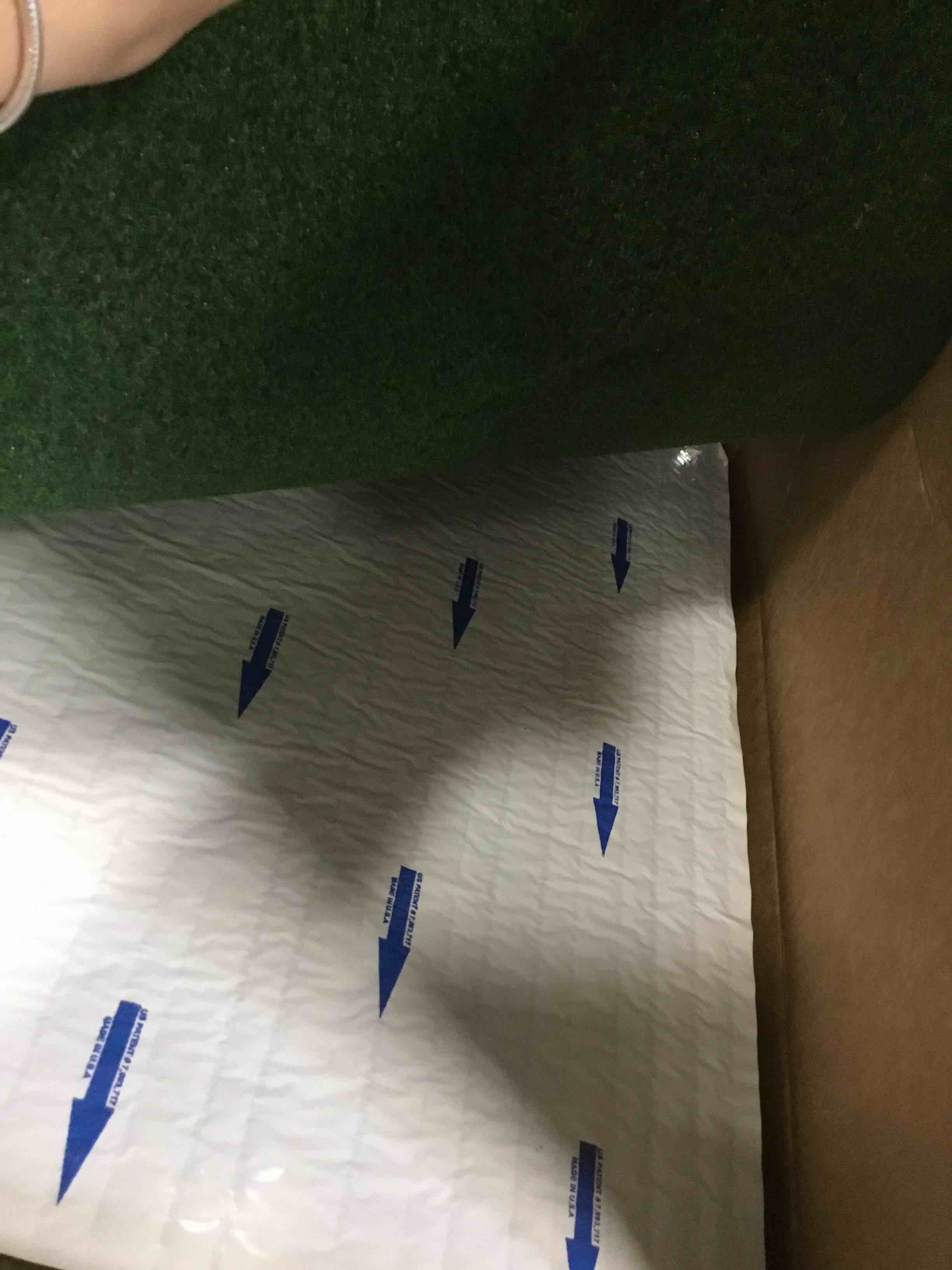 https://s3.amazonaws.com/lotting-images-prod/bidfta/RED6577997_1715178290387.jpeg