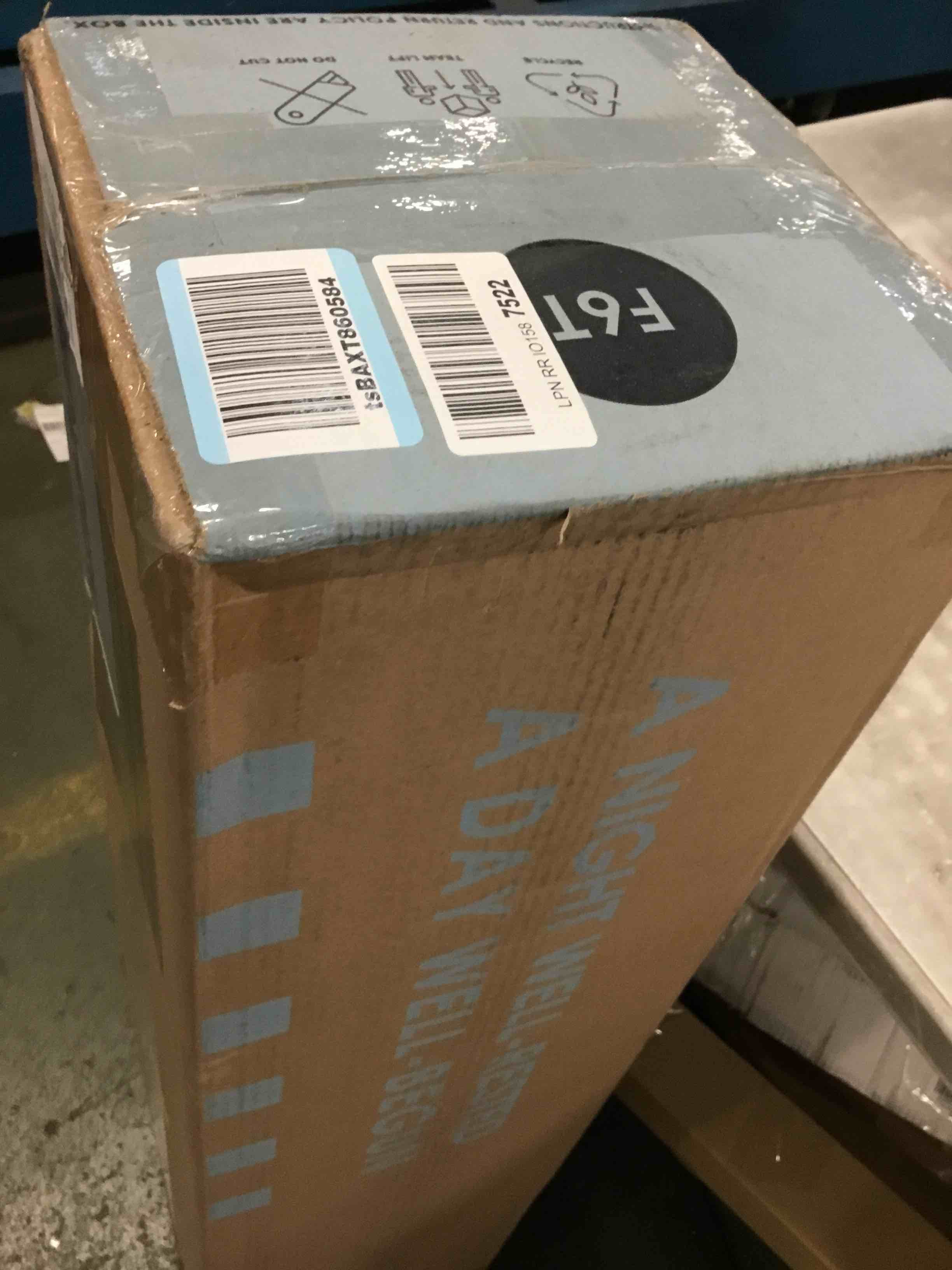https://s3.amazonaws.com/lotting-images-prod/bidfta/RED6578431_1715342443398.jpeg