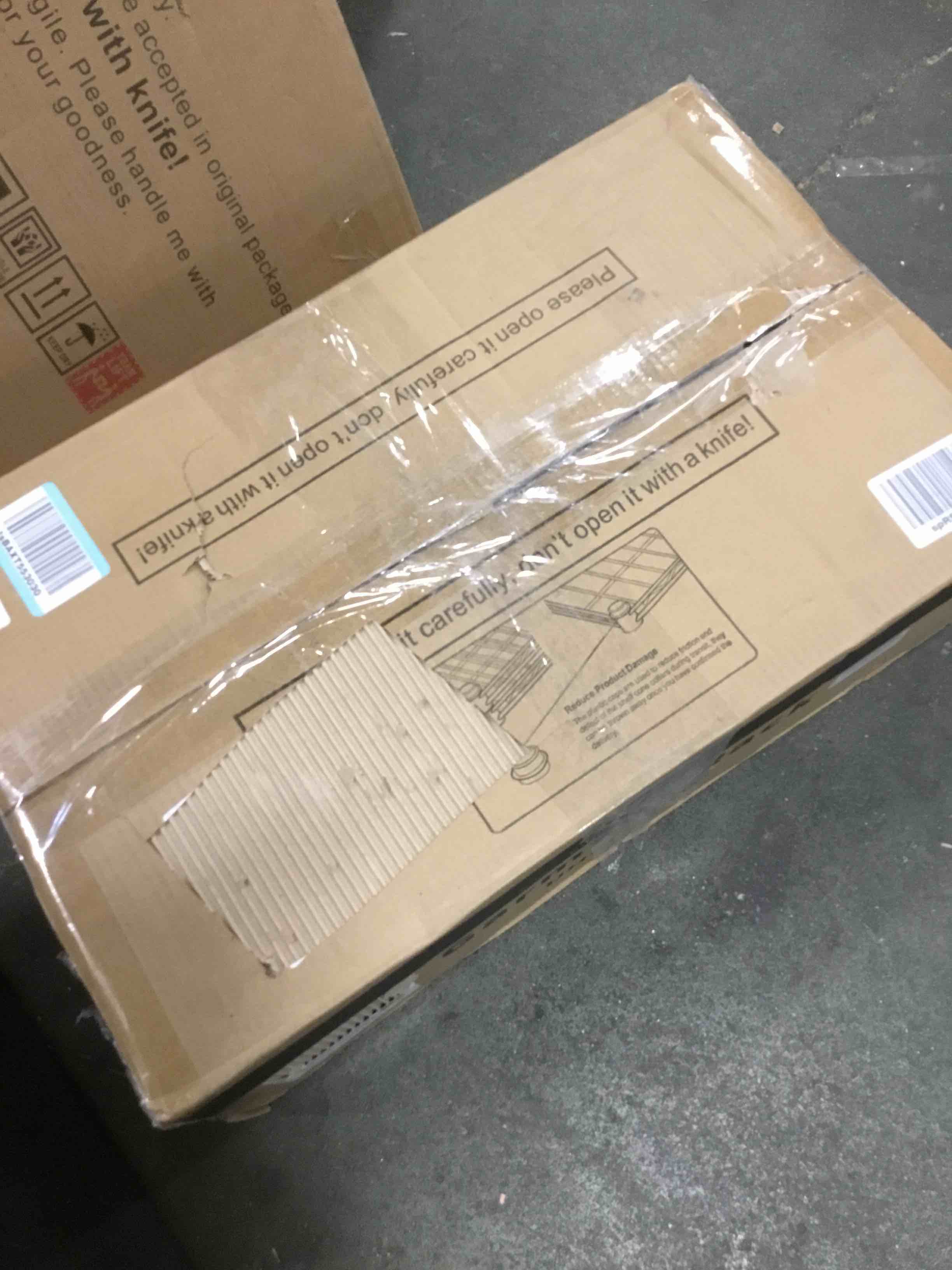 https://s3.amazonaws.com/lotting-images-prod/bidfta/RED6578468_1715348063243.jpeg