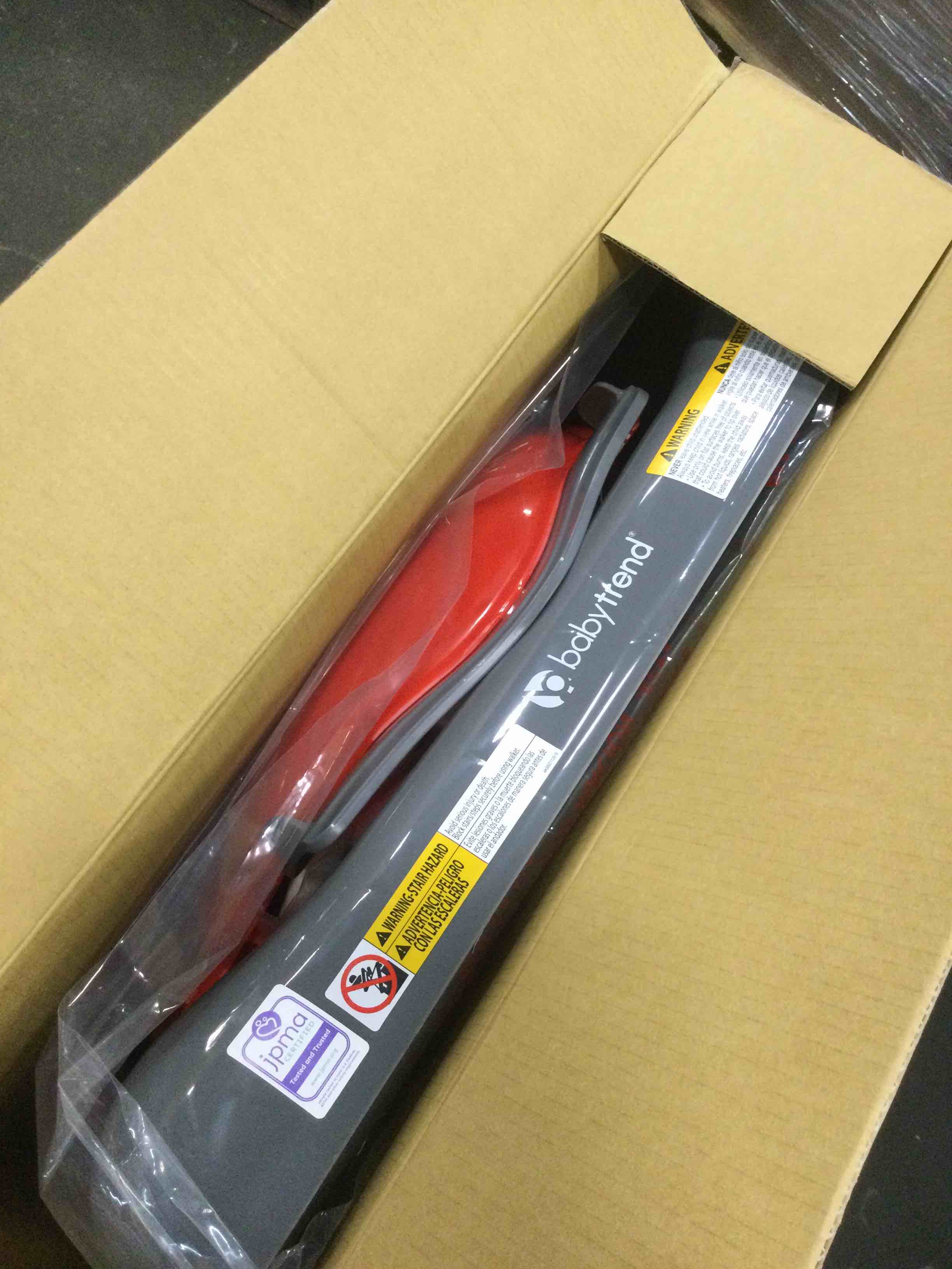 https://s3.amazonaws.com/lotting-images-prod/bidfta/RED6578751_1715438832809.jpeg