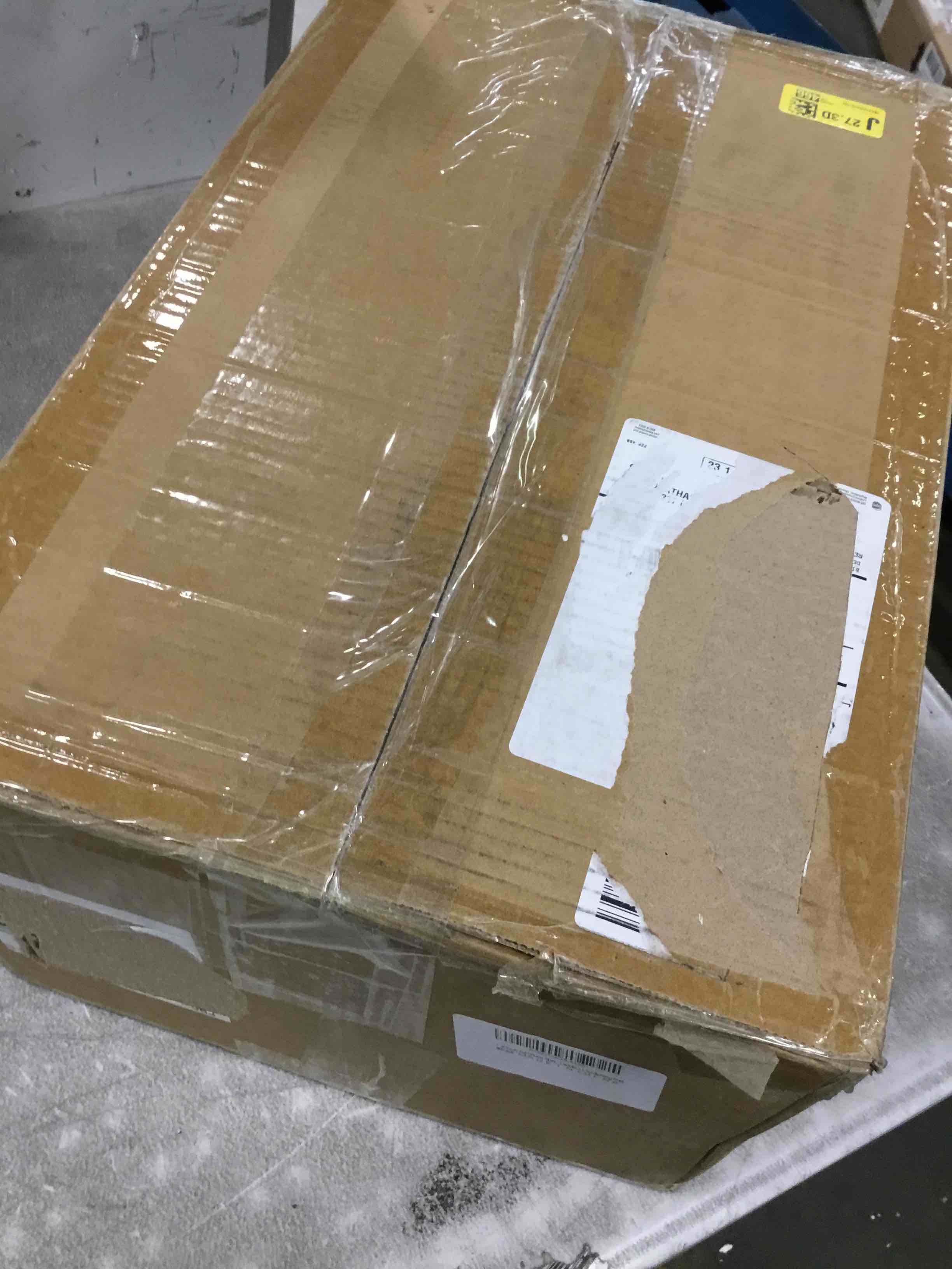 https://s3.amazonaws.com/lotting-images-prod/bidfta/RED6578831_1715603831186.jpeg