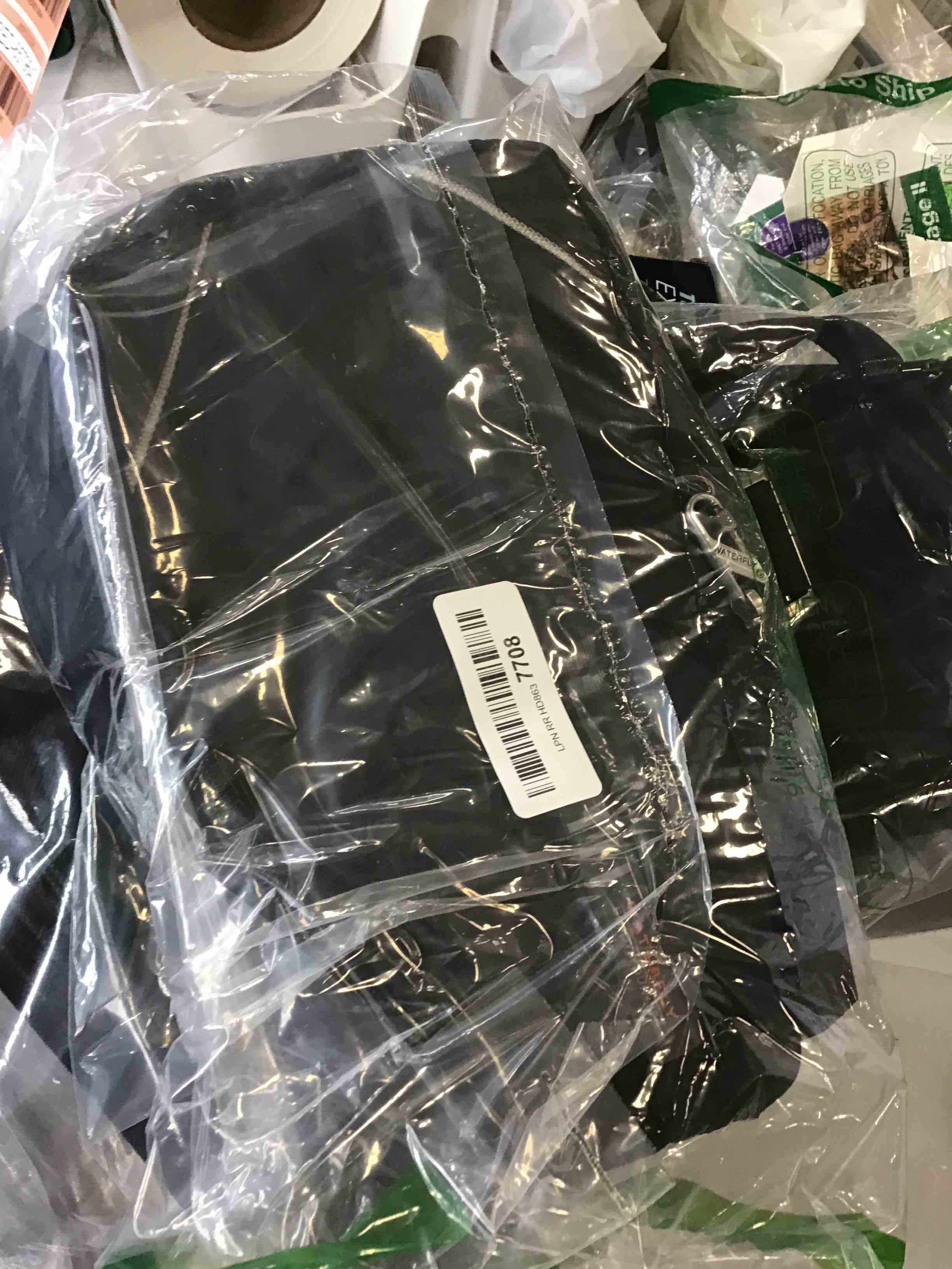 https://s3.amazonaws.com/lotting-images-prod/bidfta/RED6579643_1715279987786.jpeg