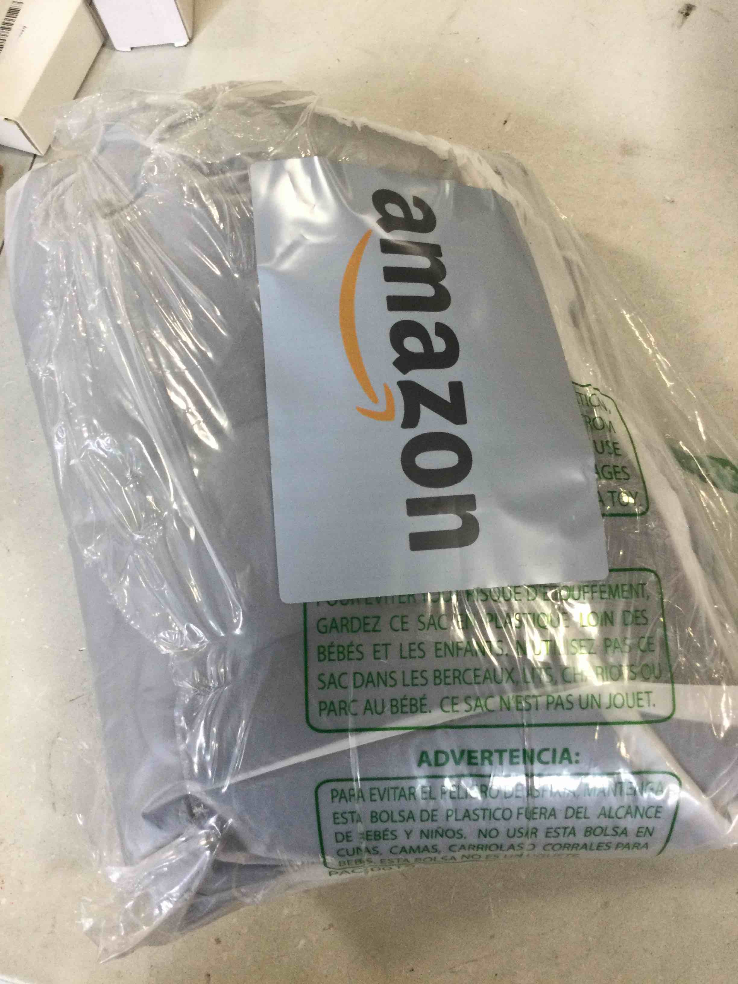 https://s3.amazonaws.com/lotting-images-prod/bidfta/RED6580706_1715881149809.jpeg