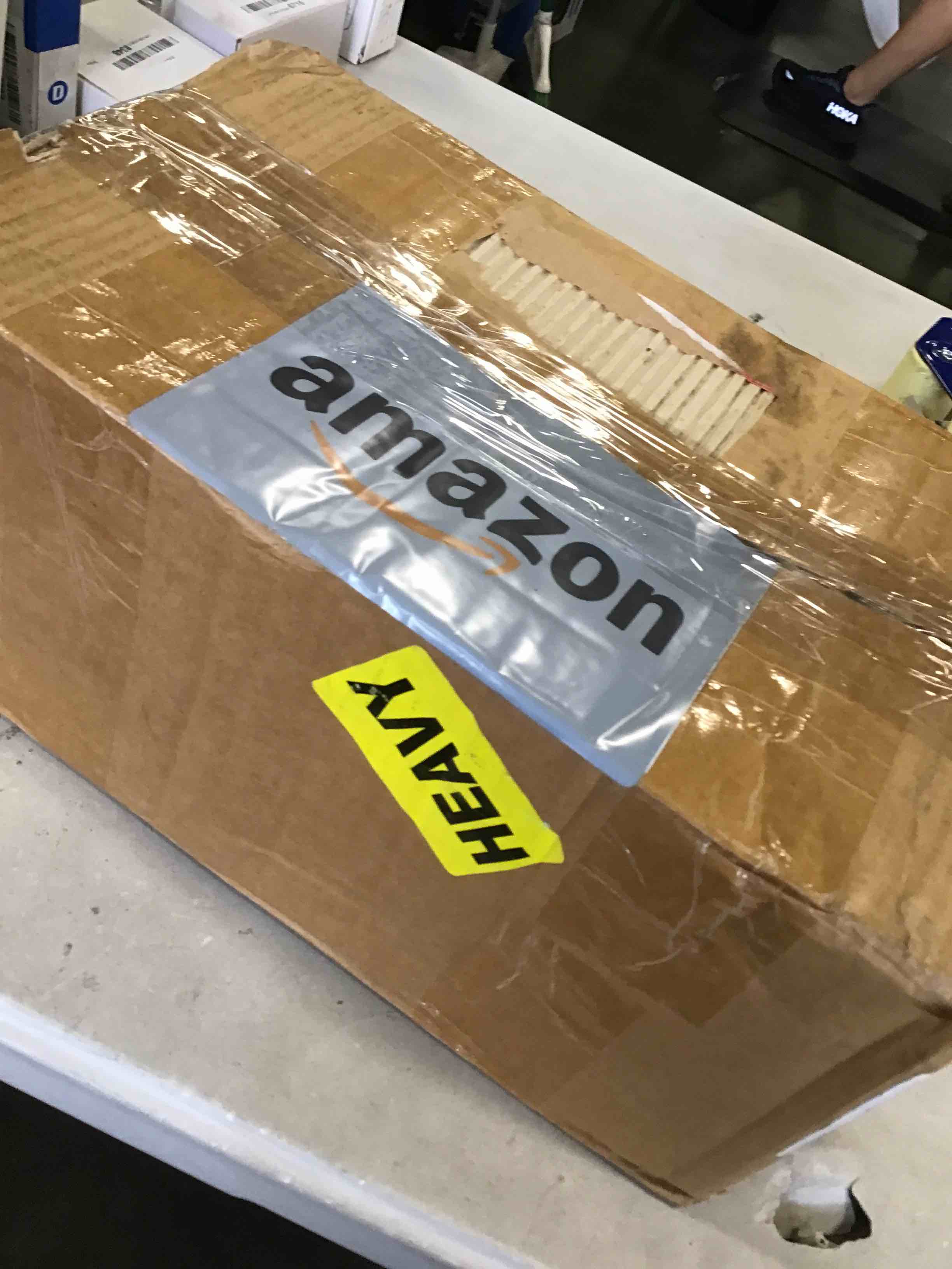 https://s3.amazonaws.com/lotting-images-prod/bidfta/RED6580751_1715888010270.jpeg