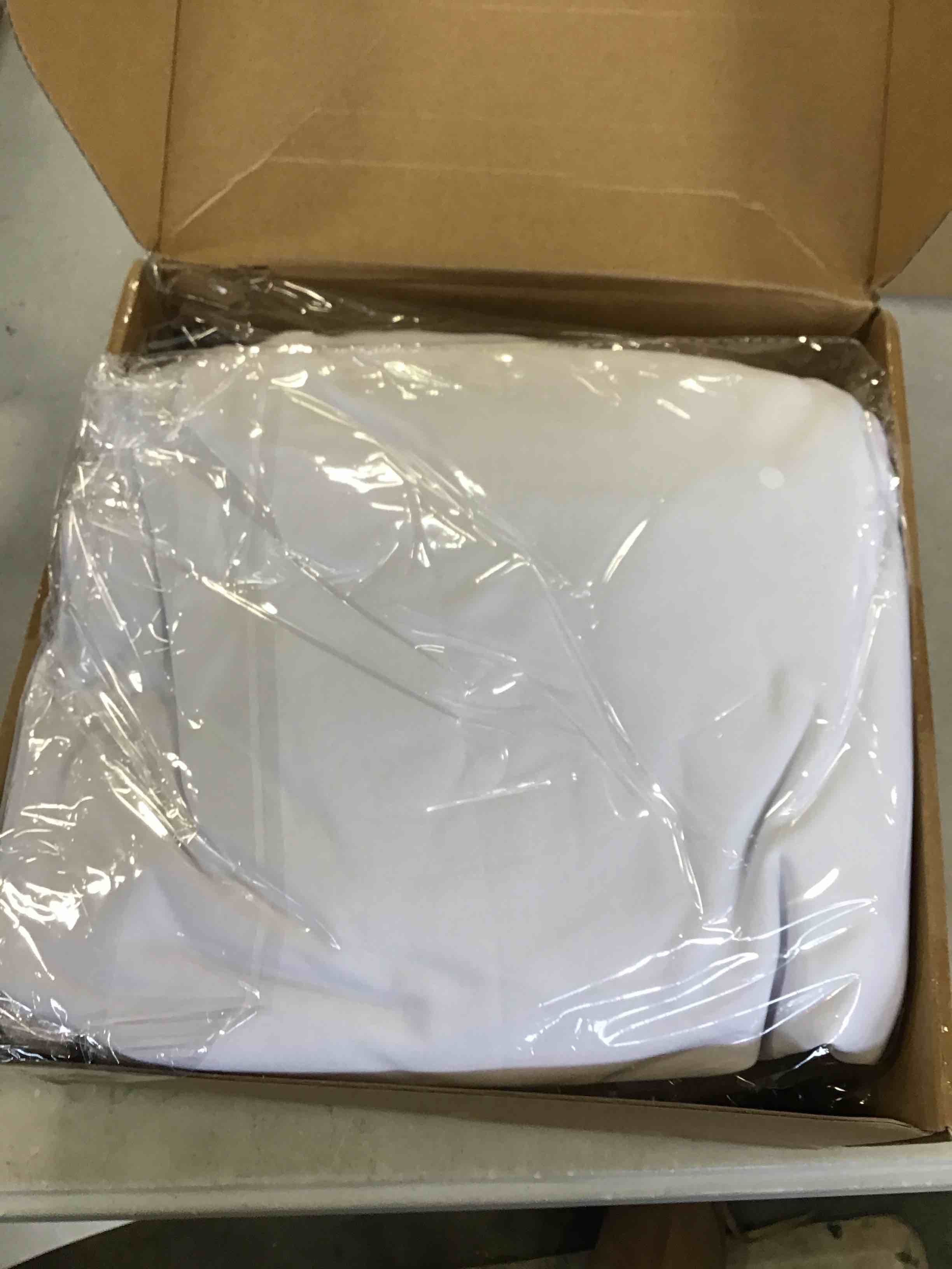 https://s3.amazonaws.com/lotting-images-prod/bidfta/RED6580755_1715888415648.jpeg
