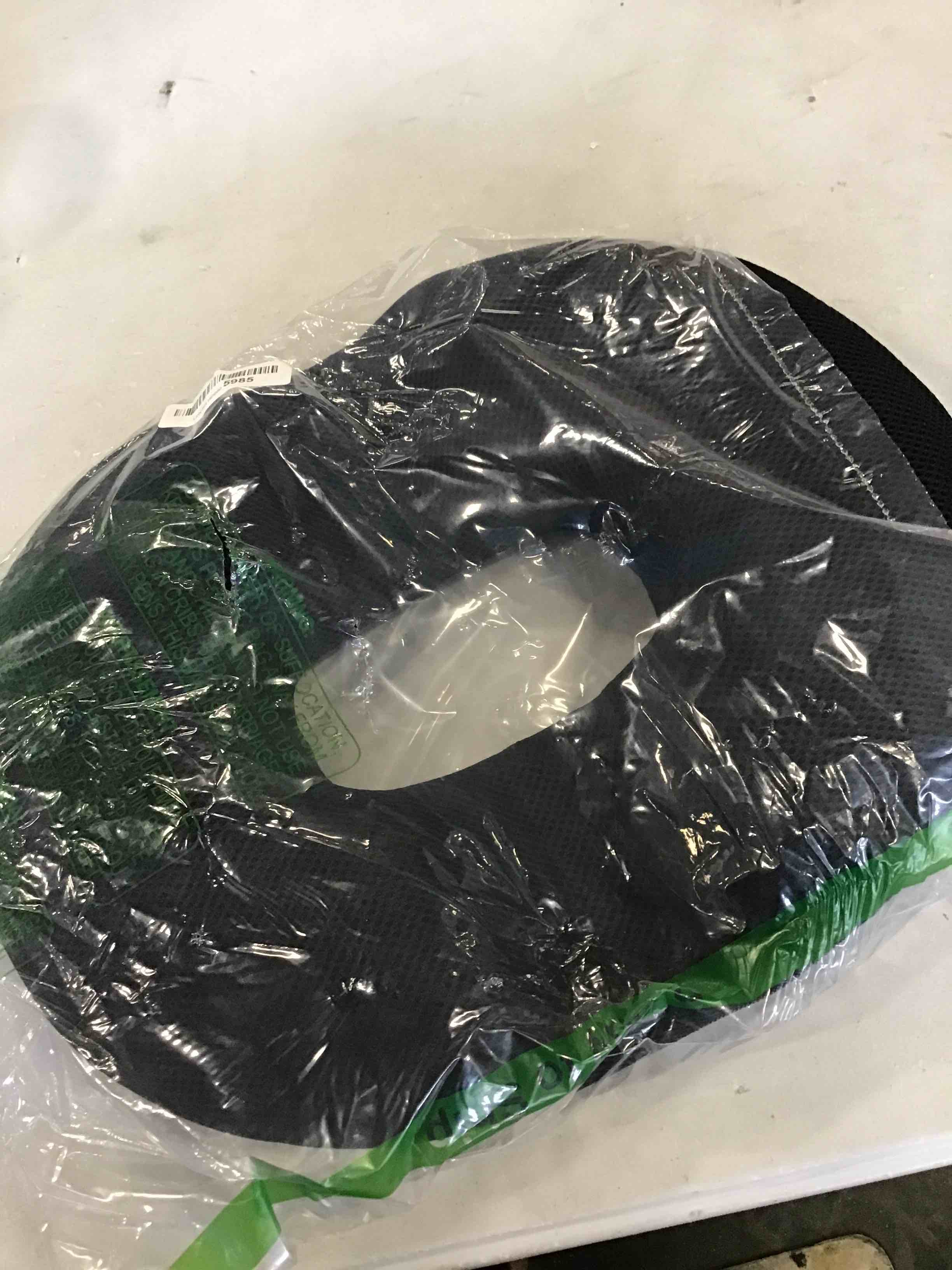 https://s3.amazonaws.com/lotting-images-prod/bidfta/RED6580782_1715890774793.jpeg